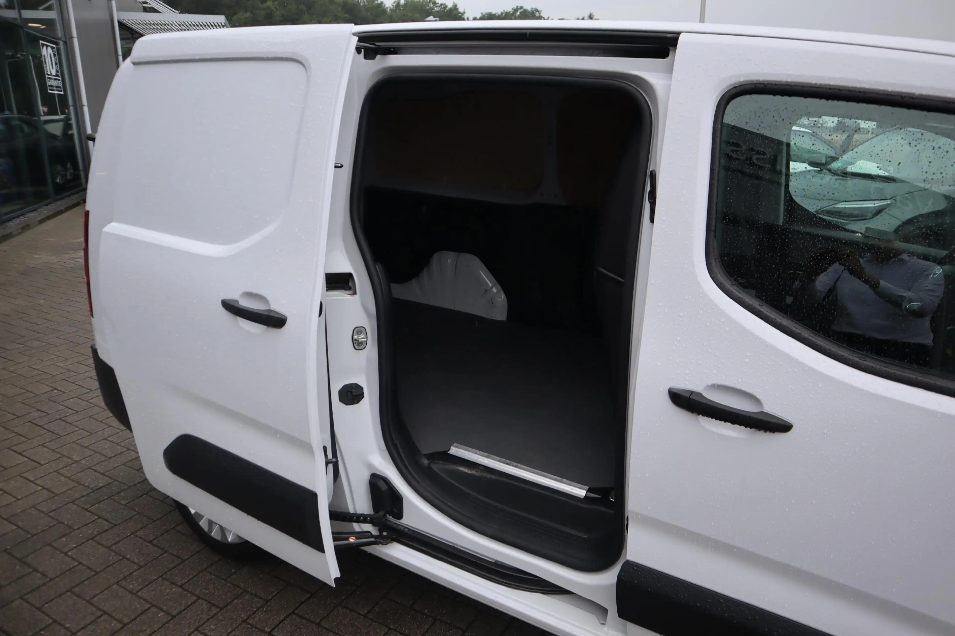 Toyota Proace City 1.5 D-4D COOL L2 3-PERS AIRCO CRUISE BETIMMERD P-S — photo 9