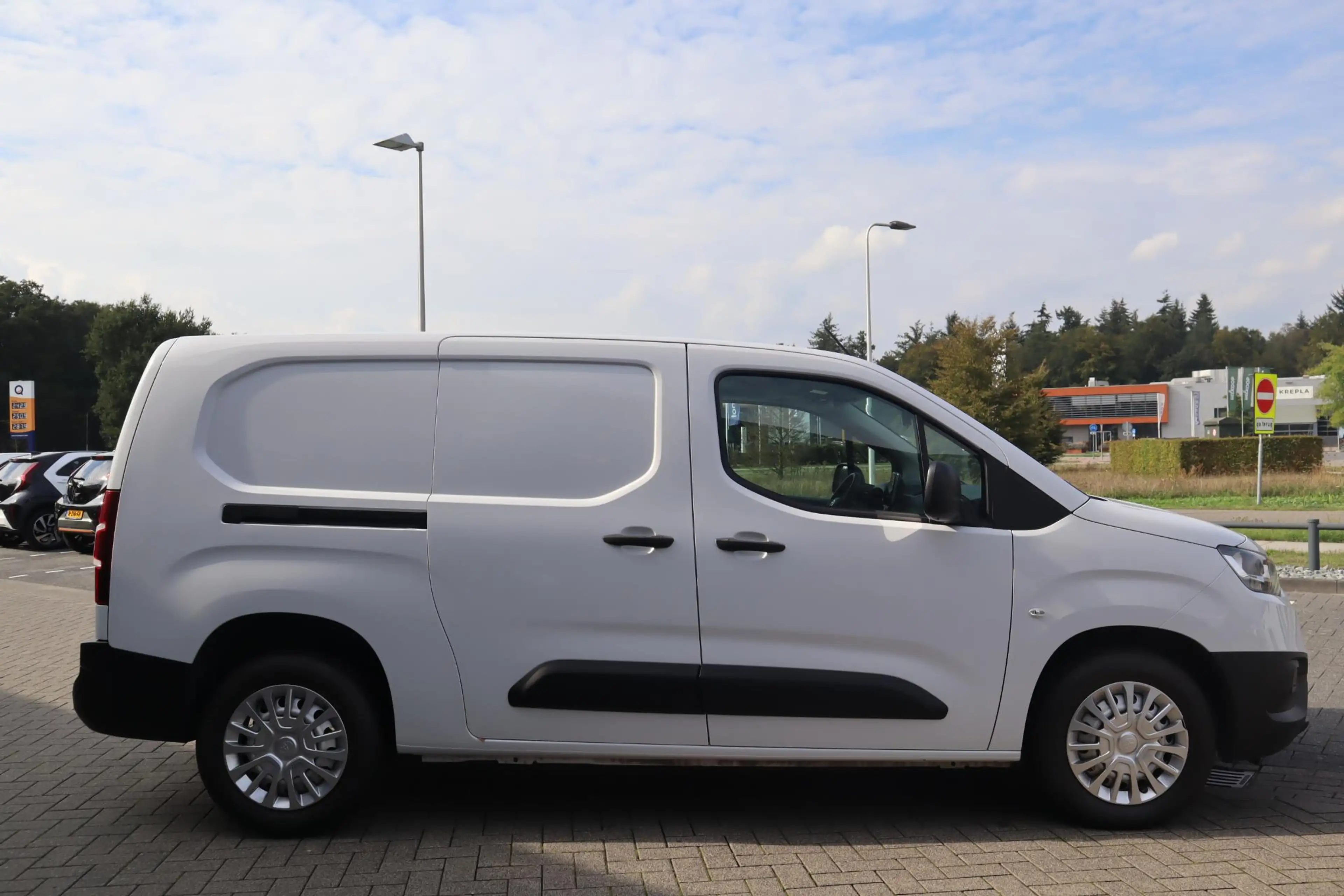 Toyota Proace City 1.5 D-4D COOL L2 3-PERS AIRCO CRUISE BETIMMERD P-S — photo 8
