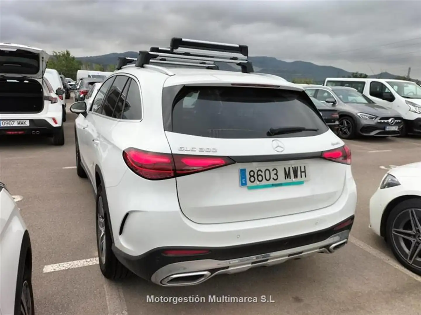 Mercedes-Benz GLC 300 4MATIC - 2