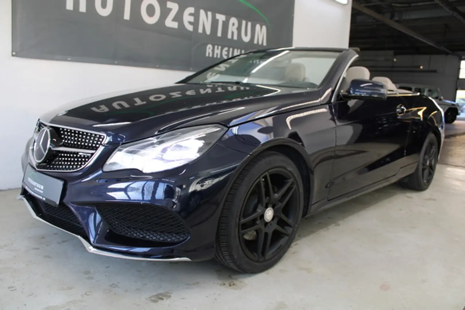 Mercedes-Benz E 400 Cabrio AMG-Paket/Kamera/Logic7 Blau - 1