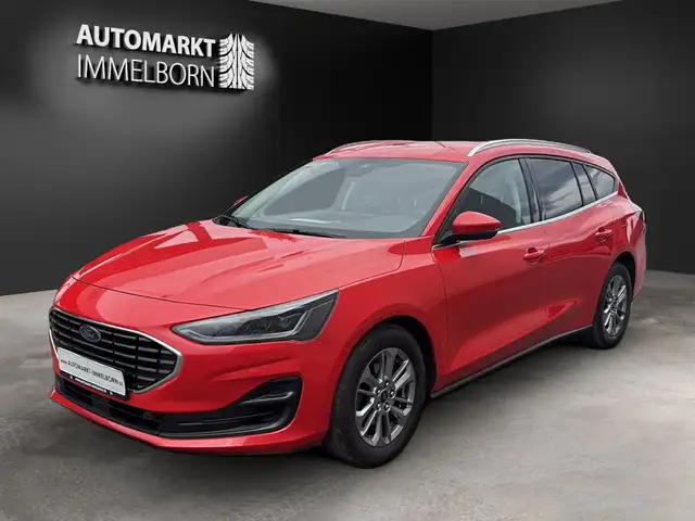 Ford Focus view 4