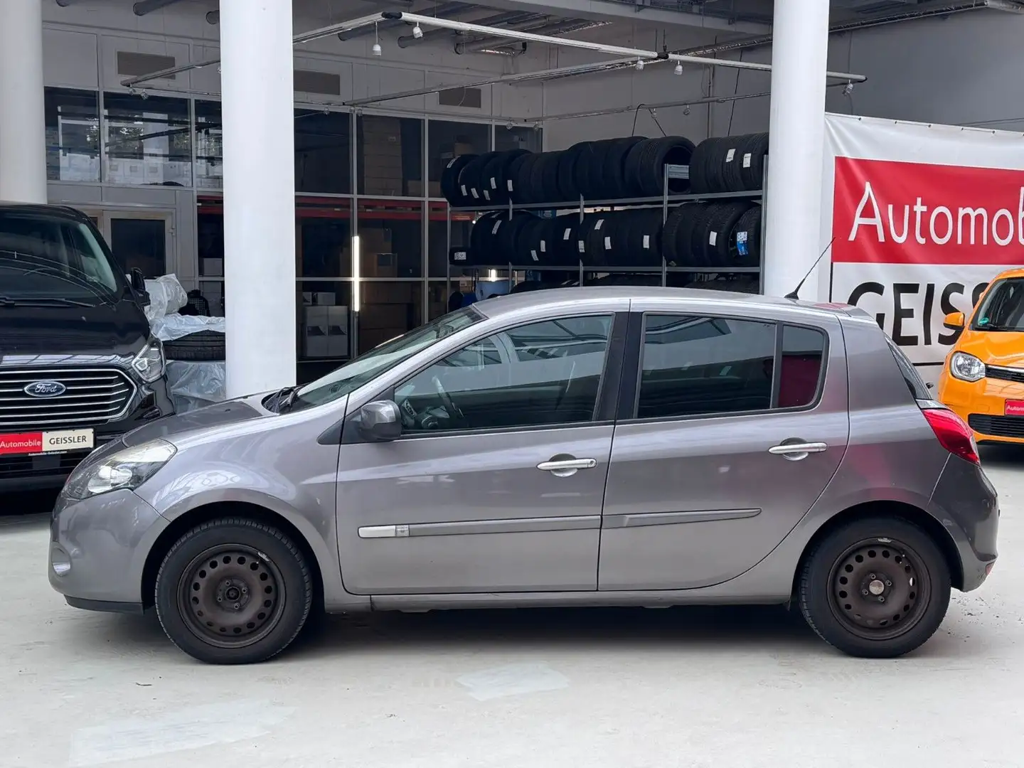 Renault Clio III Dynamique KLIMA+PDC+SERVO Grau - 2