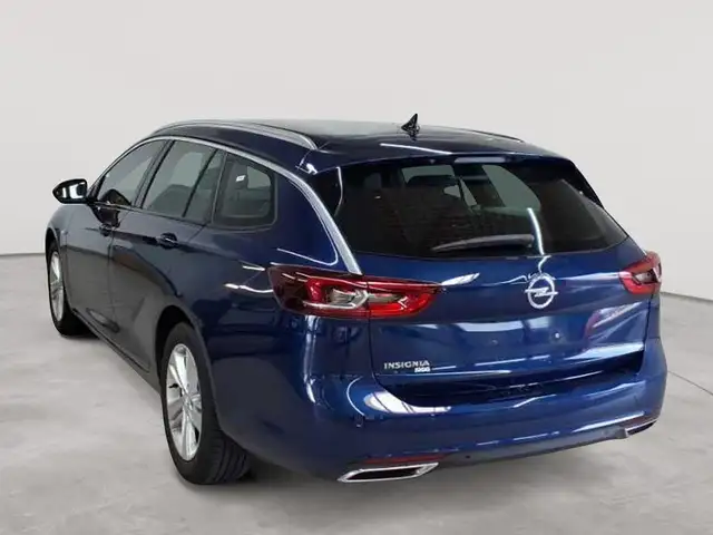 Opel Insignia view 5