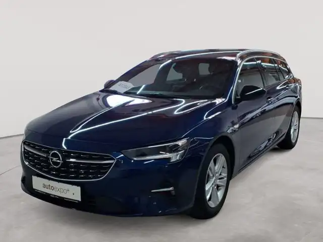 Opel Insignia view 2