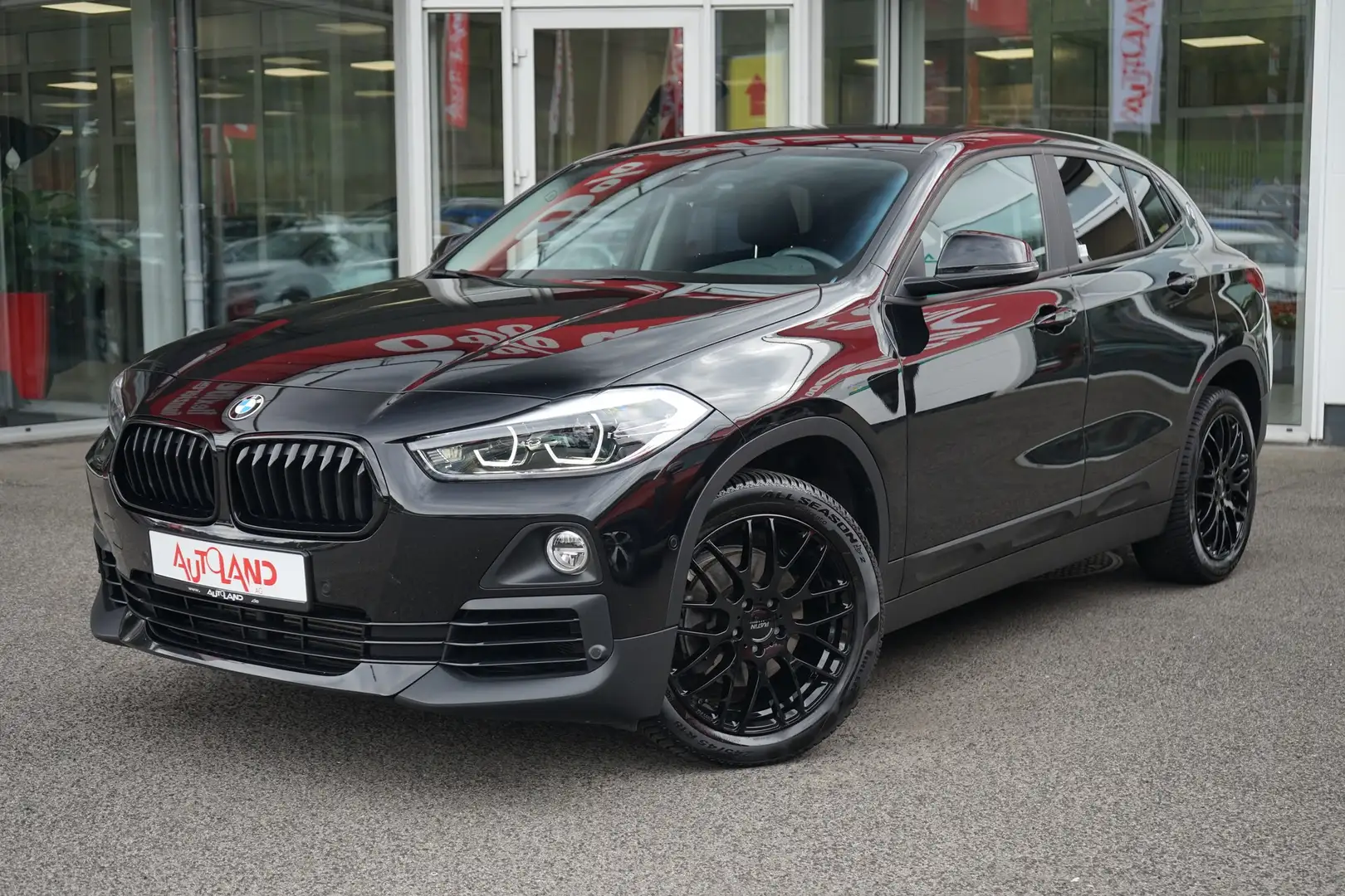 BMW X2 sDrive 18 i Advantage LED Navi Sitzheizung Nero - 2