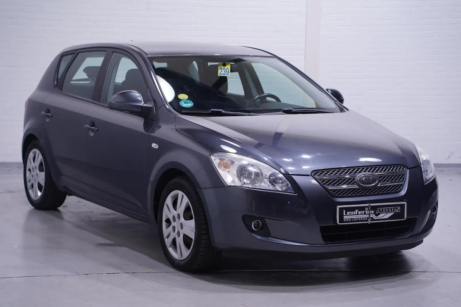 Kia Ceed / cee'd 1.4 X-ecutive Clima Leder/stof APK 4-2026 Gris - 2