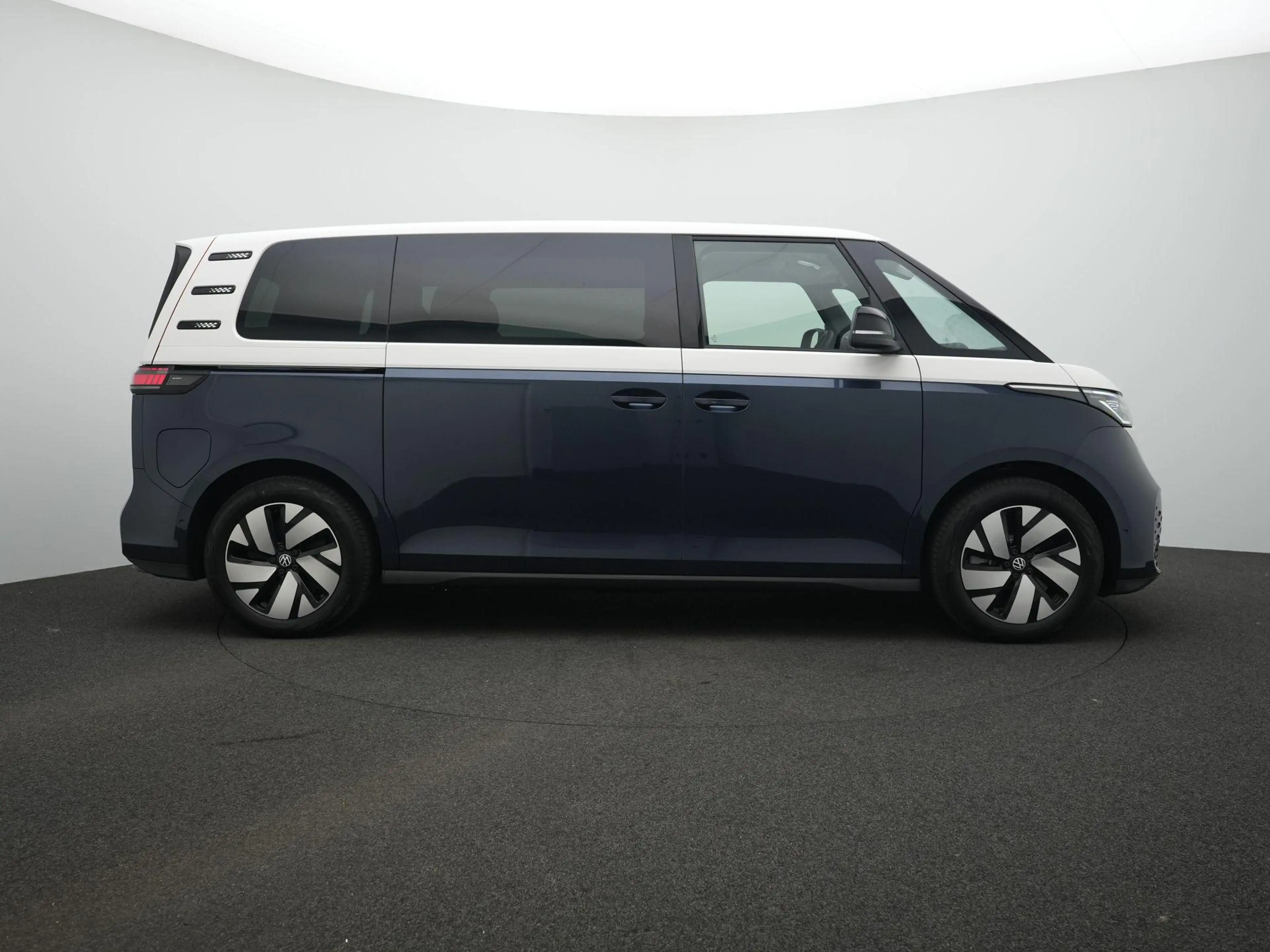 Volkswagen ID. Buzz ID.Buzz Pro Bulli 86 kWh LWB 7p 286pk | Trekhaak | — photo 4