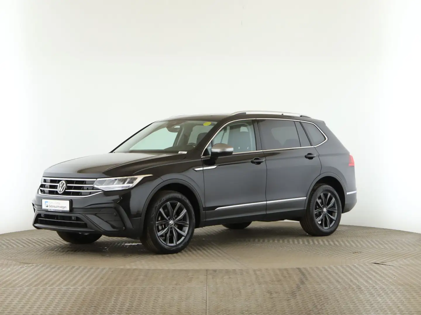 Volkswagen Tiguan Allspace 2.0 TDI Life *Pano*LED*PDC*Stand Schwarz - 2