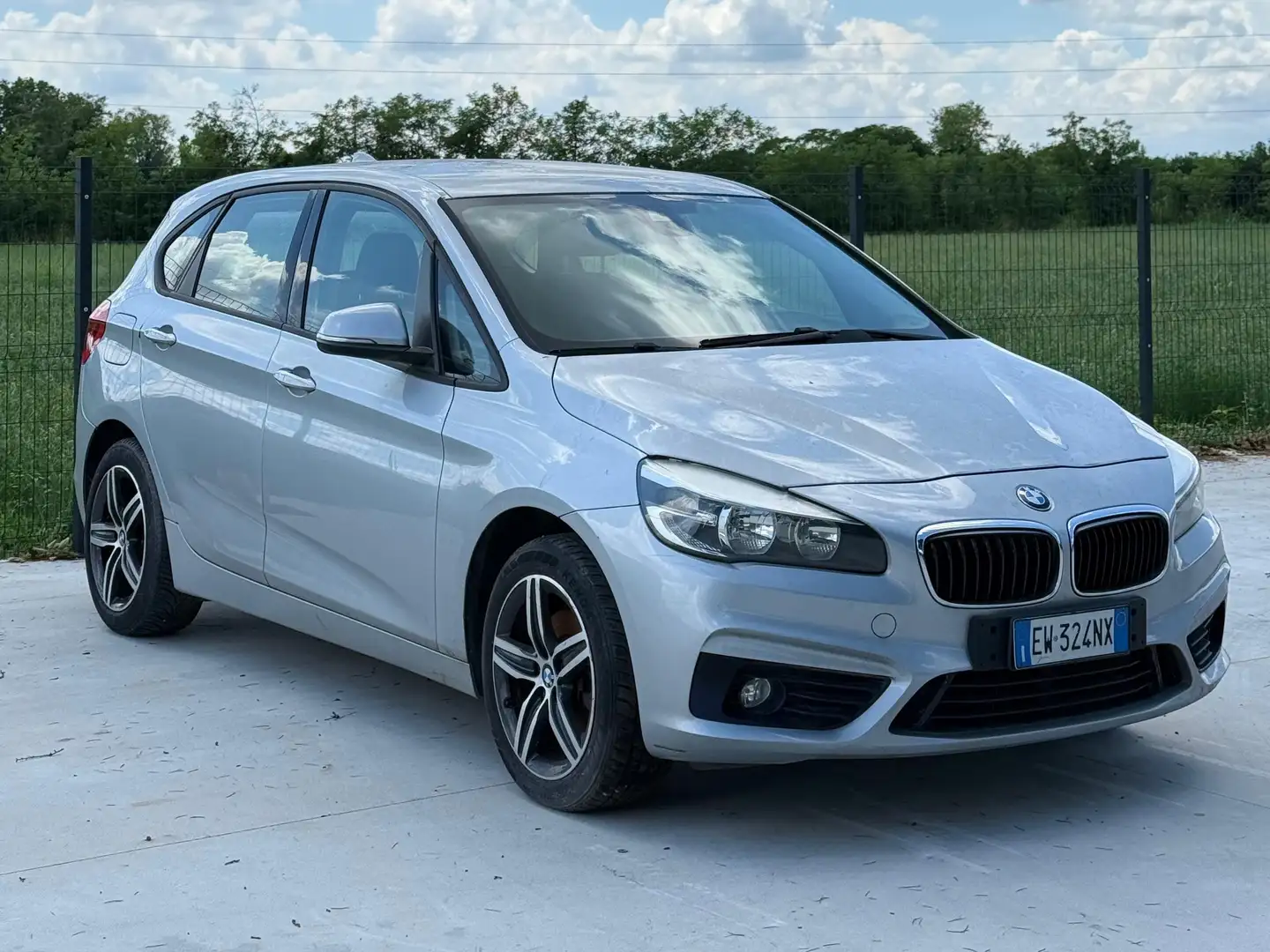 BMW 218 Serie 2 F45 2014 218d Active Tourer Luxury auto Silver - 2