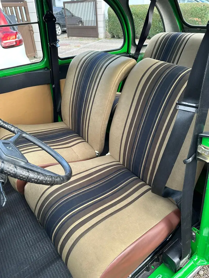 Citroen 2CV Vert - 1