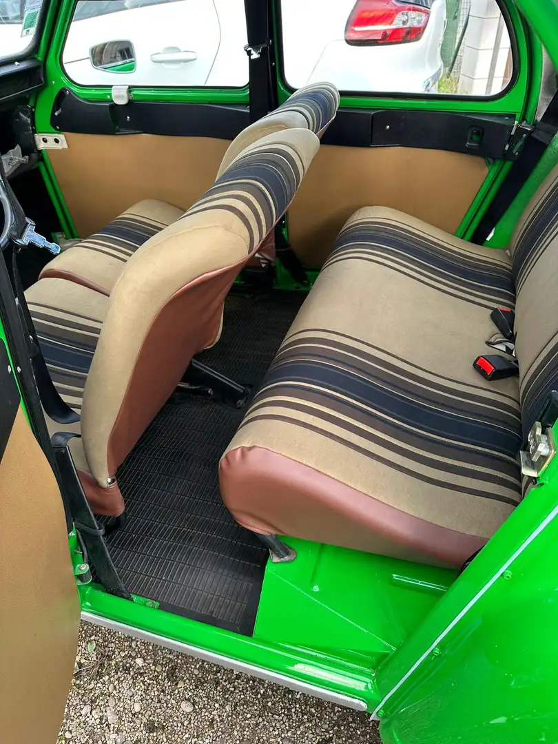Citroen 2CV Vert - 2
