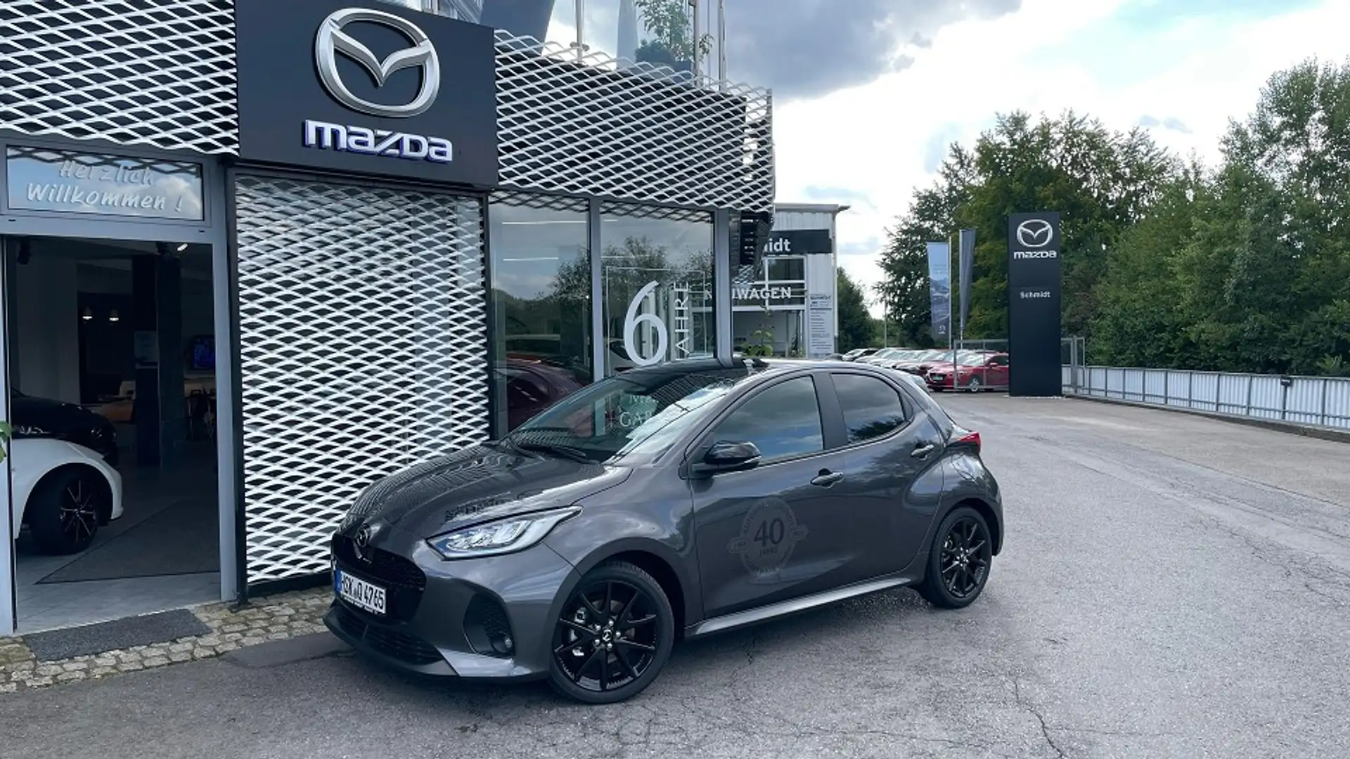 Mazda 2 Hybrid Homura Plus Grau - 1