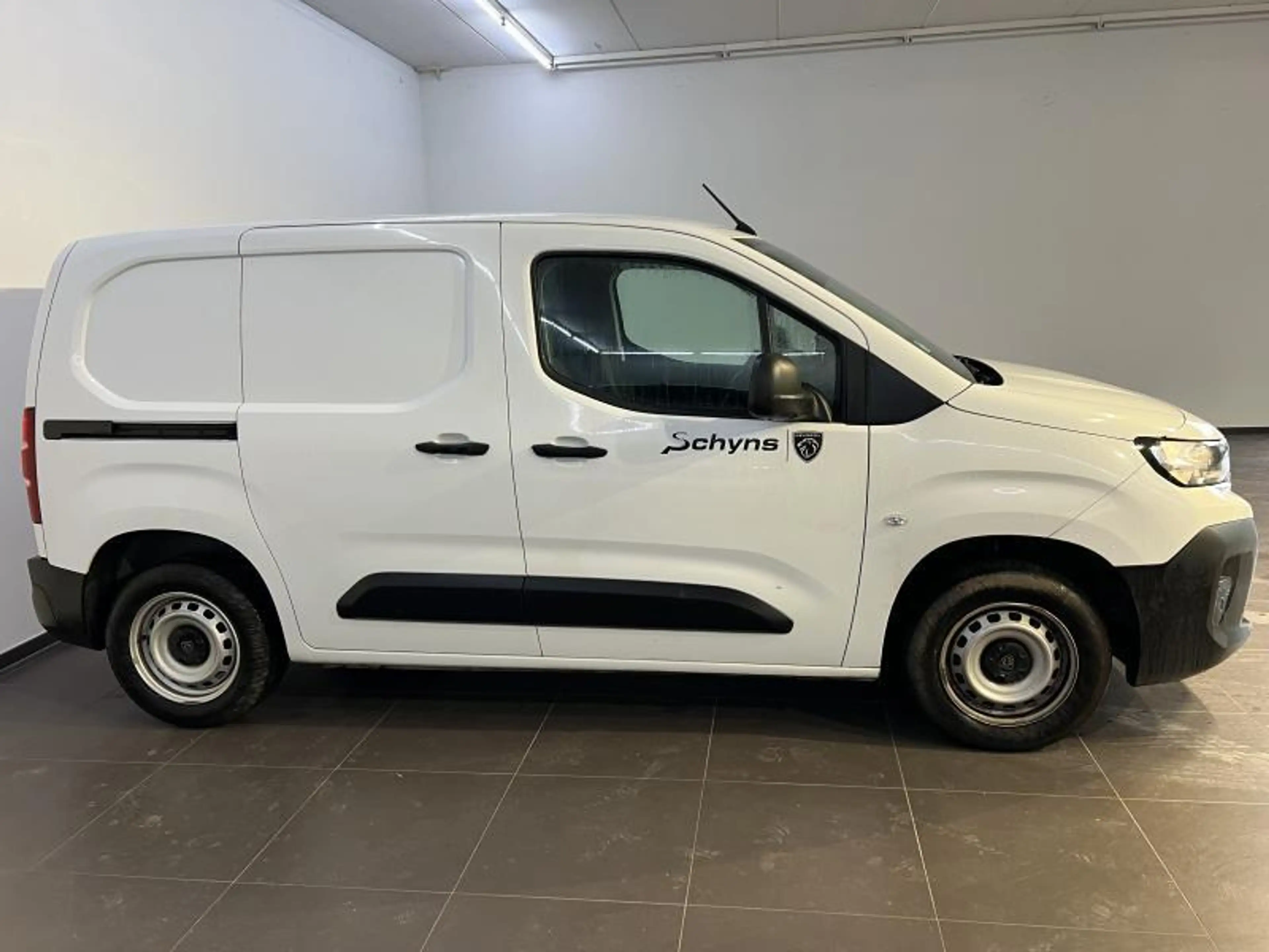 Peugeot Partner . — photo 7