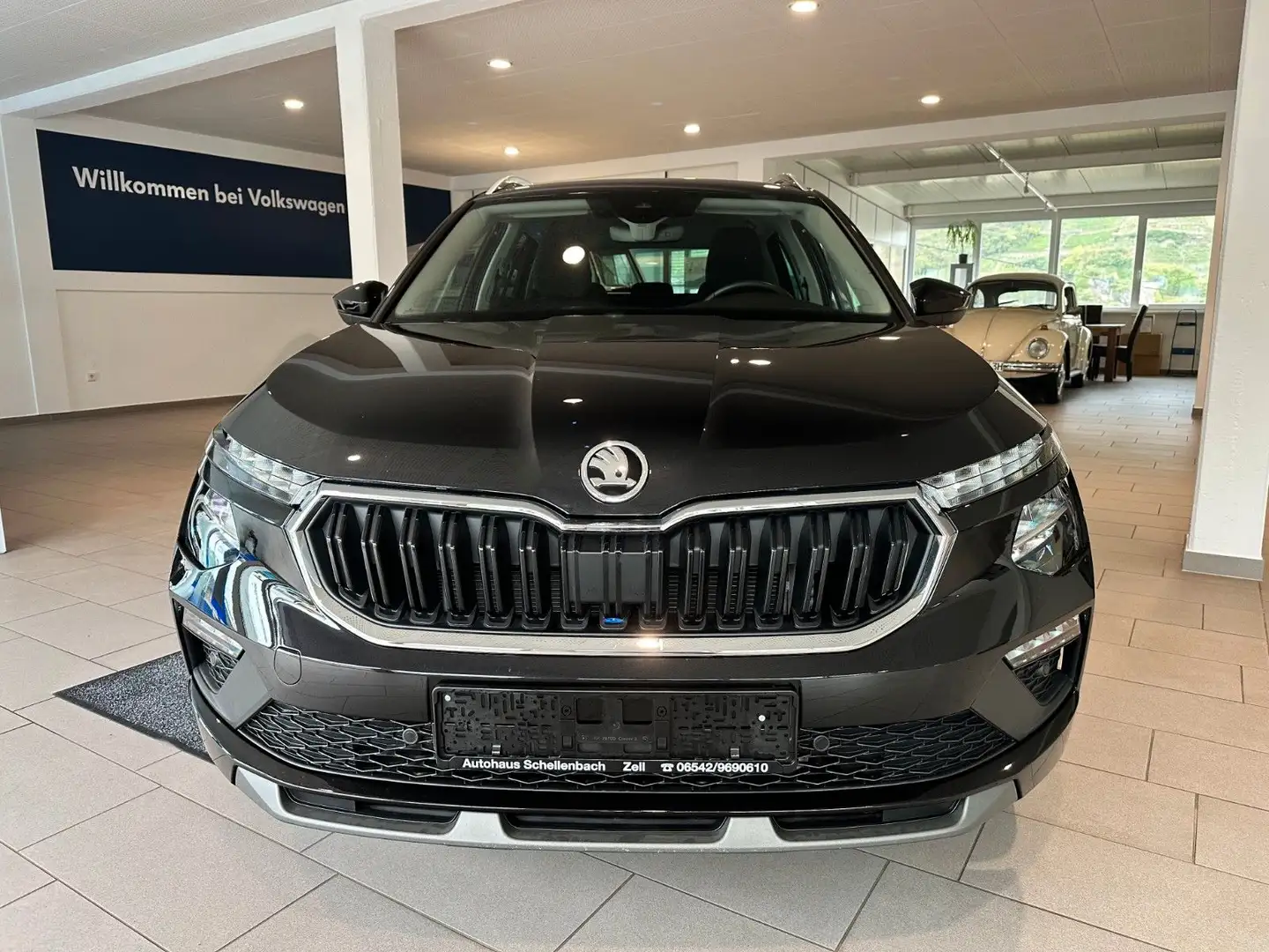 Skoda Kamiq Selection*AHK*LED*KAMERA*ACC*SHZ* Schwarz - 2