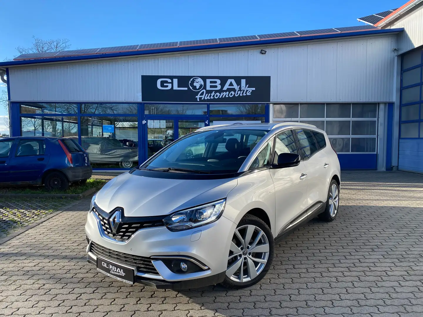 Renault Grand Scenic BLUE dCi 120 EDC Deluxe-Paket LIMITED*AHK*KAMERA* Argent - 1