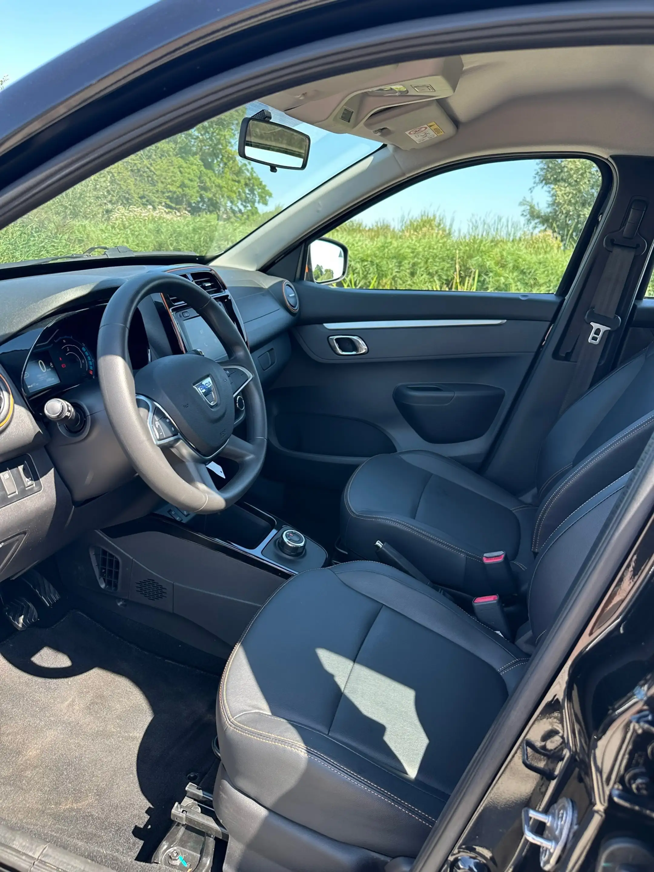 Dacia Spring Comfort Plus 27 kWh, Camera, Leder, Carplay, Cruis — photo 8