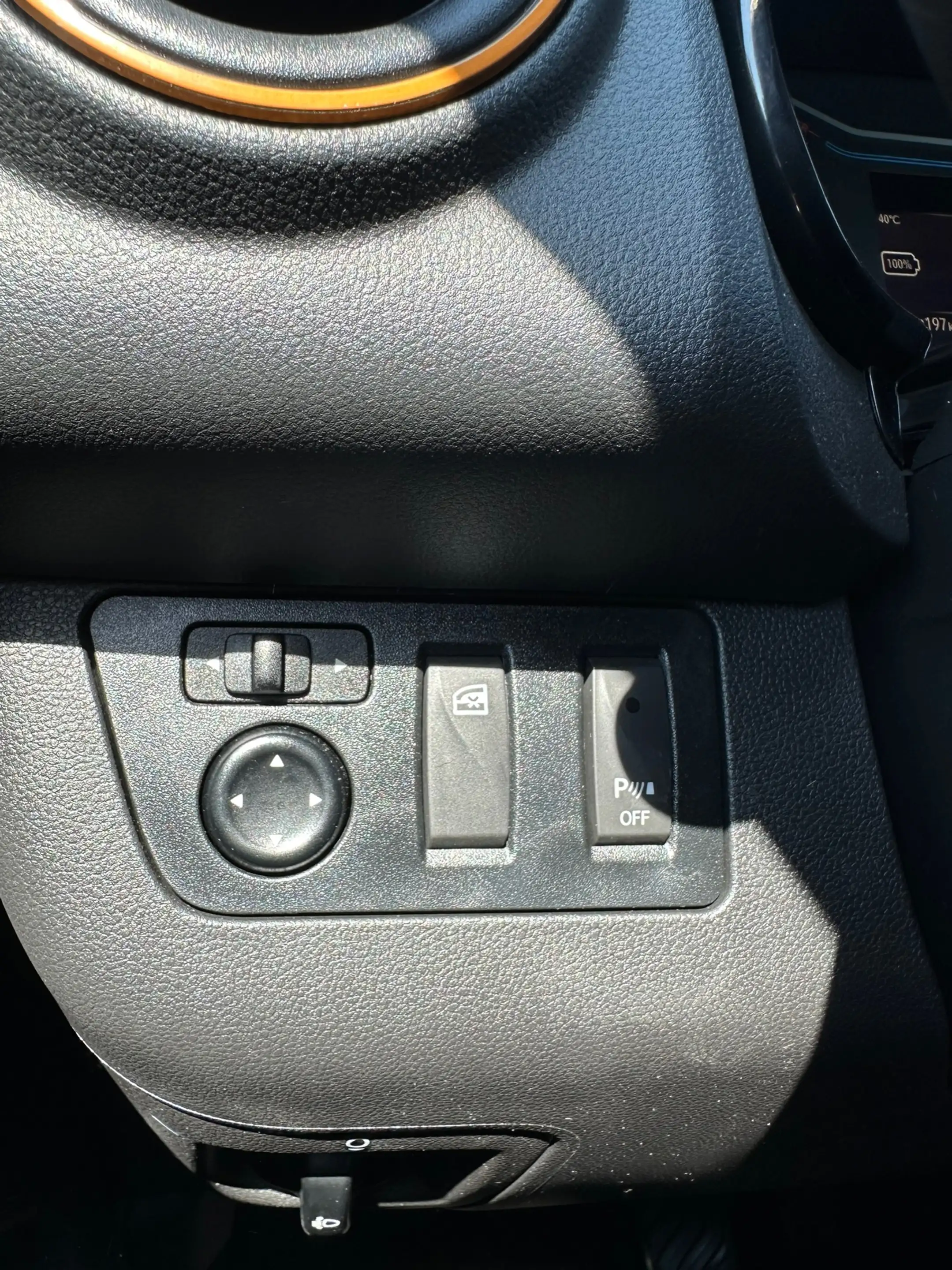 Dacia Spring Comfort Plus 27 kWh, Camera, Leder, Carplay, Cruis — photo 15