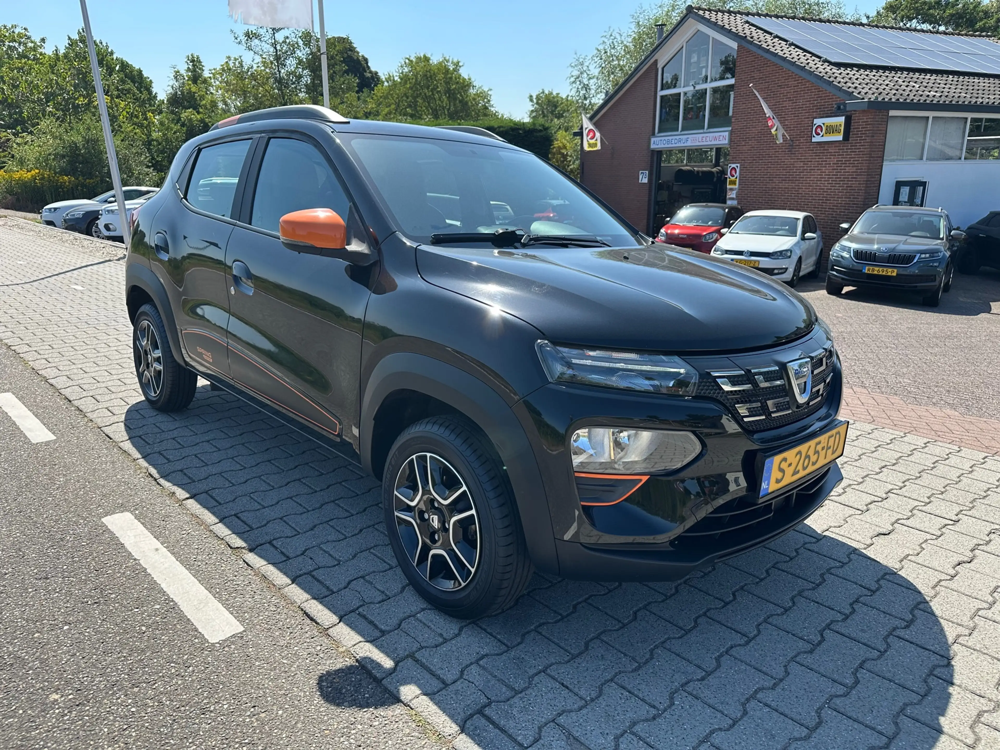 Dacia Spring Comfort Plus 27 kWh, Camera, Leder, Carplay, Cruis — photo 4
