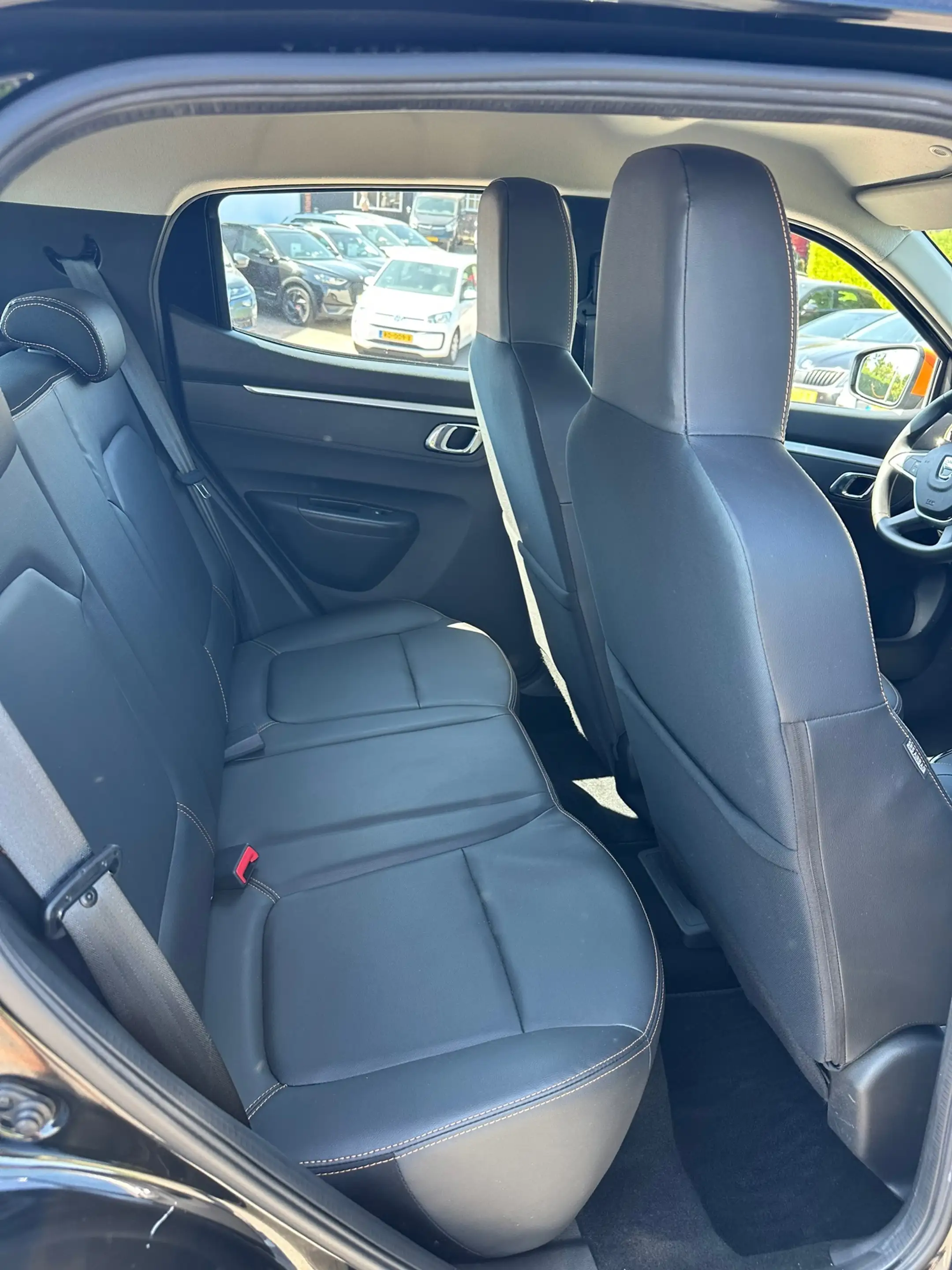 Dacia Spring Comfort Plus 27 kWh, Camera, Leder, Carplay, Cruis — photo 11