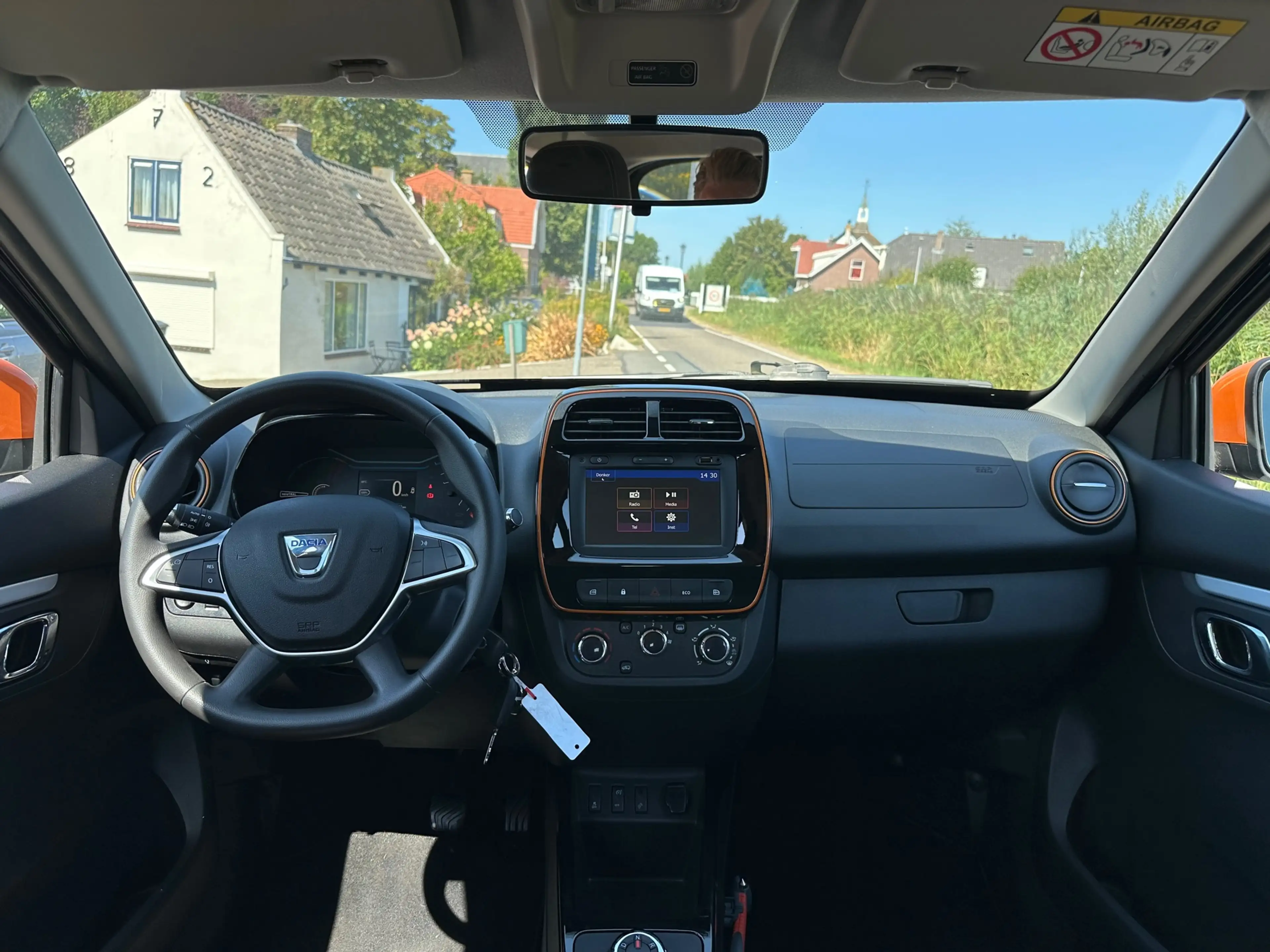 Dacia Spring Comfort Plus 27 kWh, Camera, Leder, Carplay, Cruis — photo 13