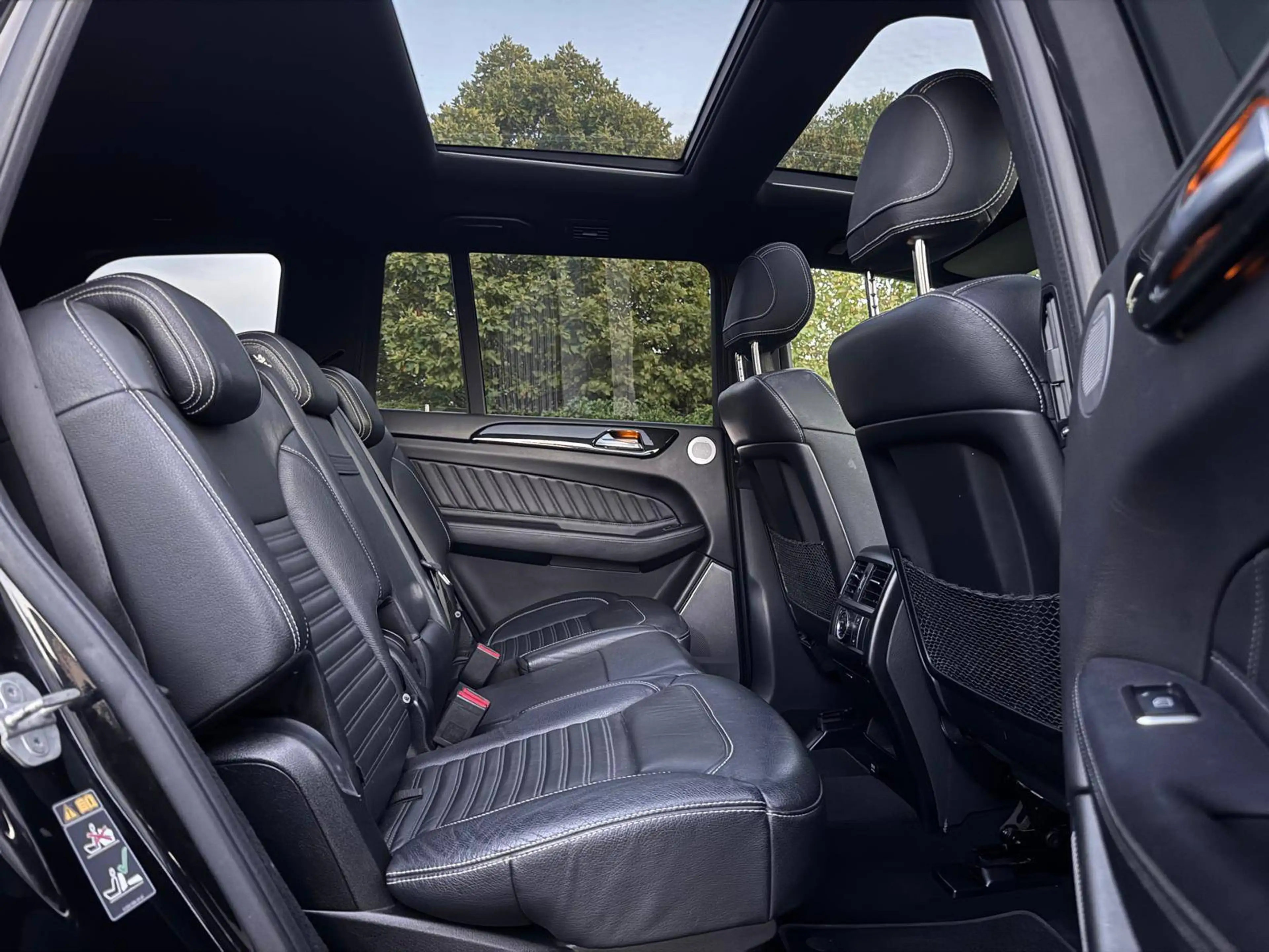 Mercedes-Benz GLS 350 AMG 4-Matic — photo 14