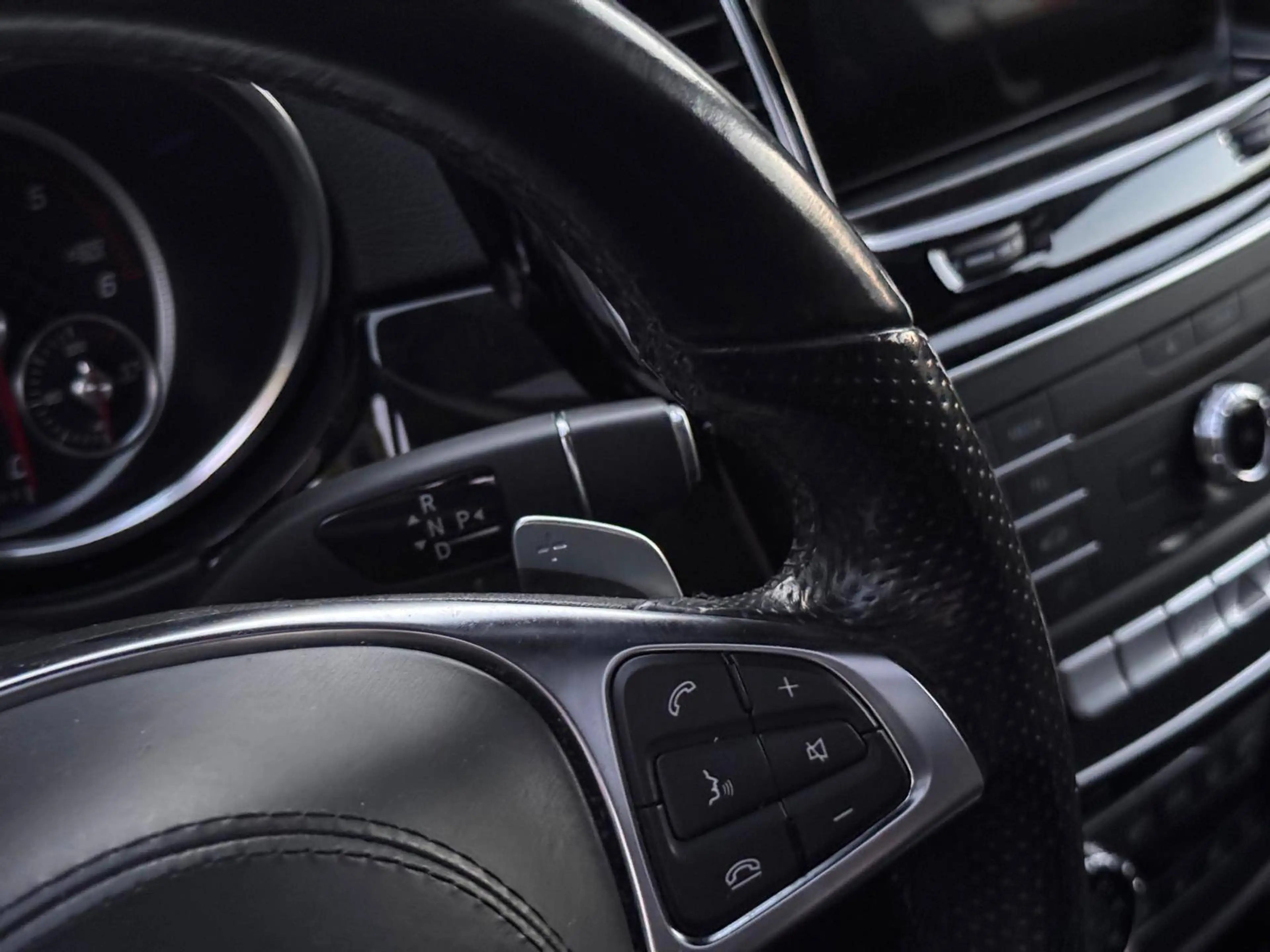 Mercedes-Benz GLS 350 AMG 4-Matic — photo 11
