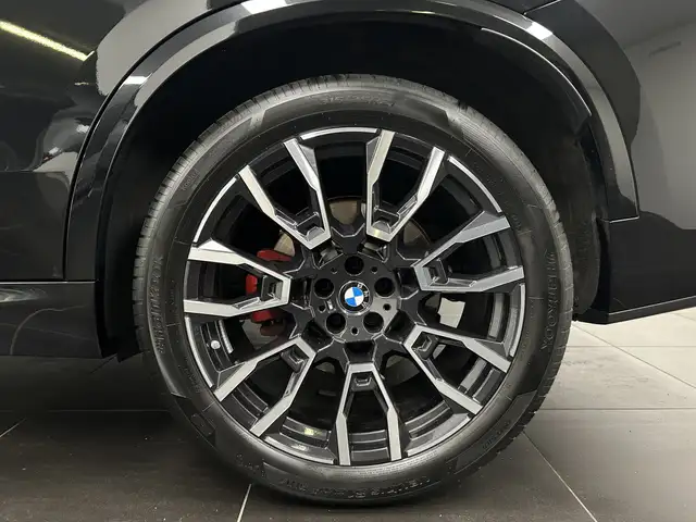 BMW X5 view 6