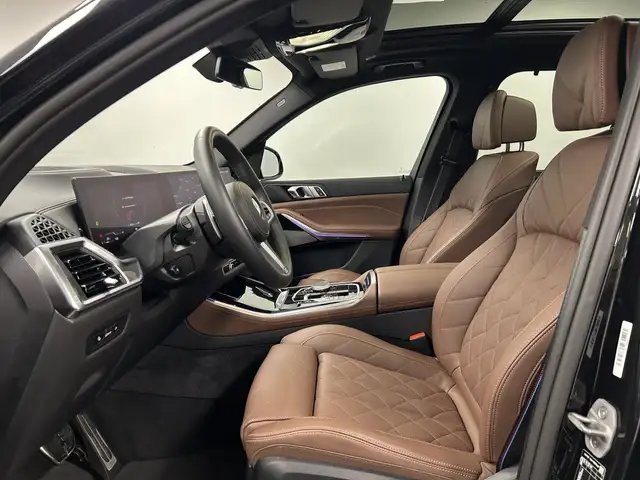 BMW X5 view 4