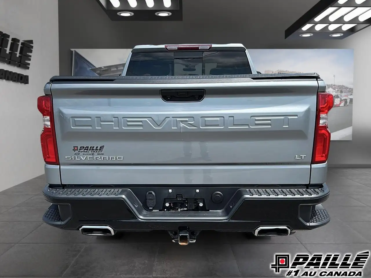 Chevrolet Silverado 1500 снимка Chevrolet Silverado 1500
