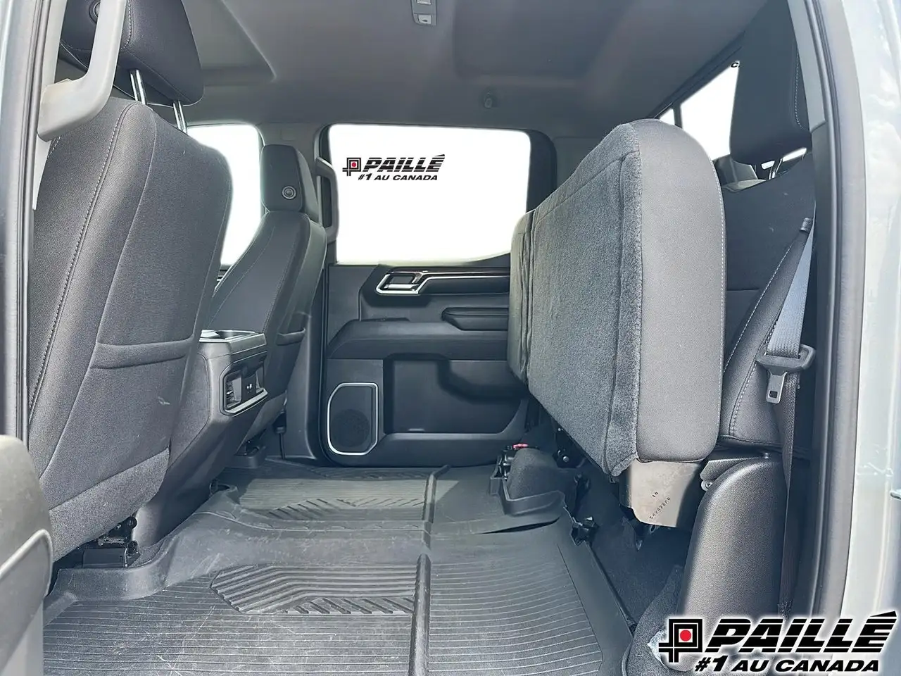 Chevrolet Silverado 1500 снимка Chevrolet Silverado 1500