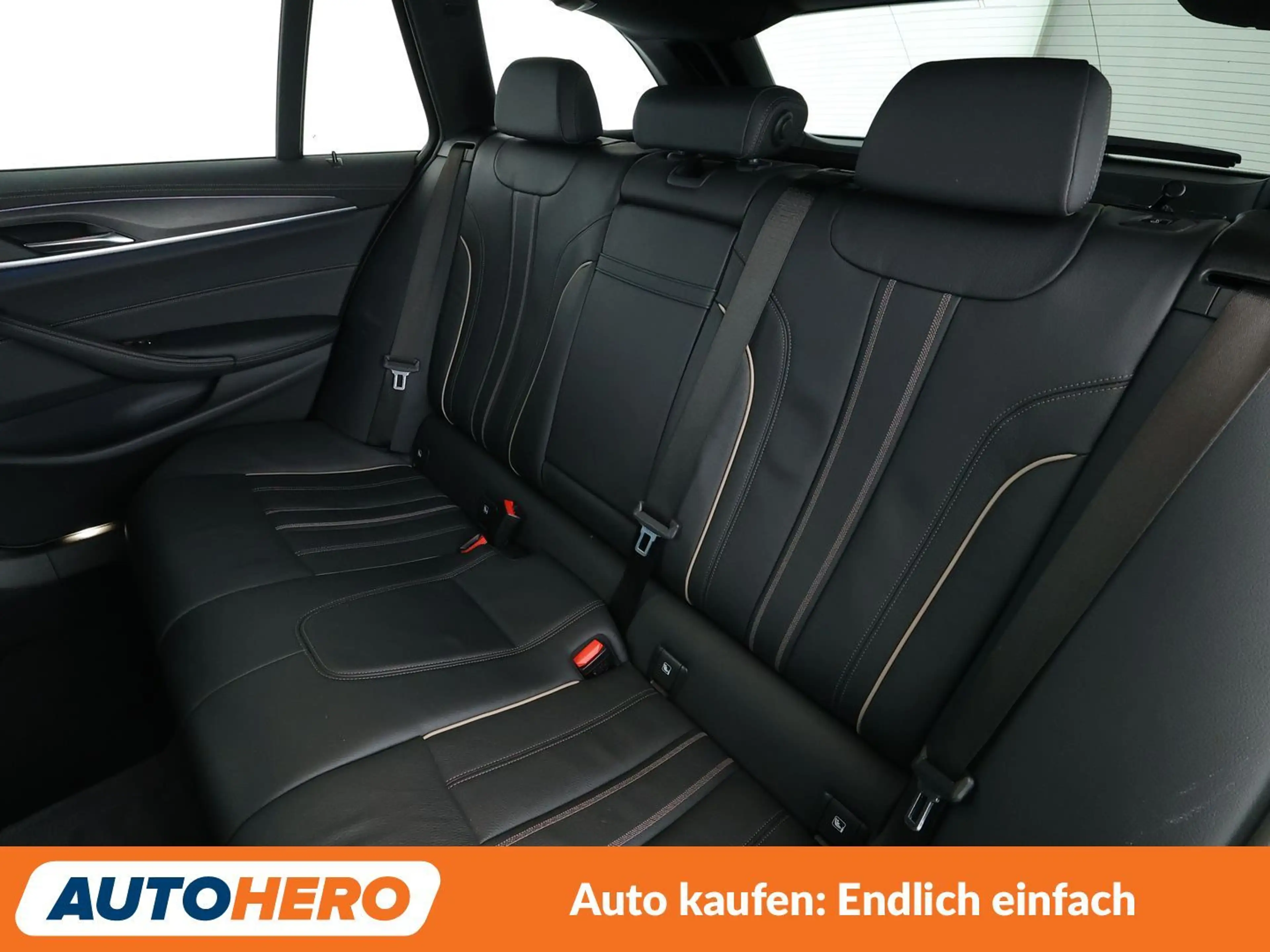 BMW 530 530e Luxury Line Aut.*NAVI*LED*ACC*CAM*PDC* — photo 14
