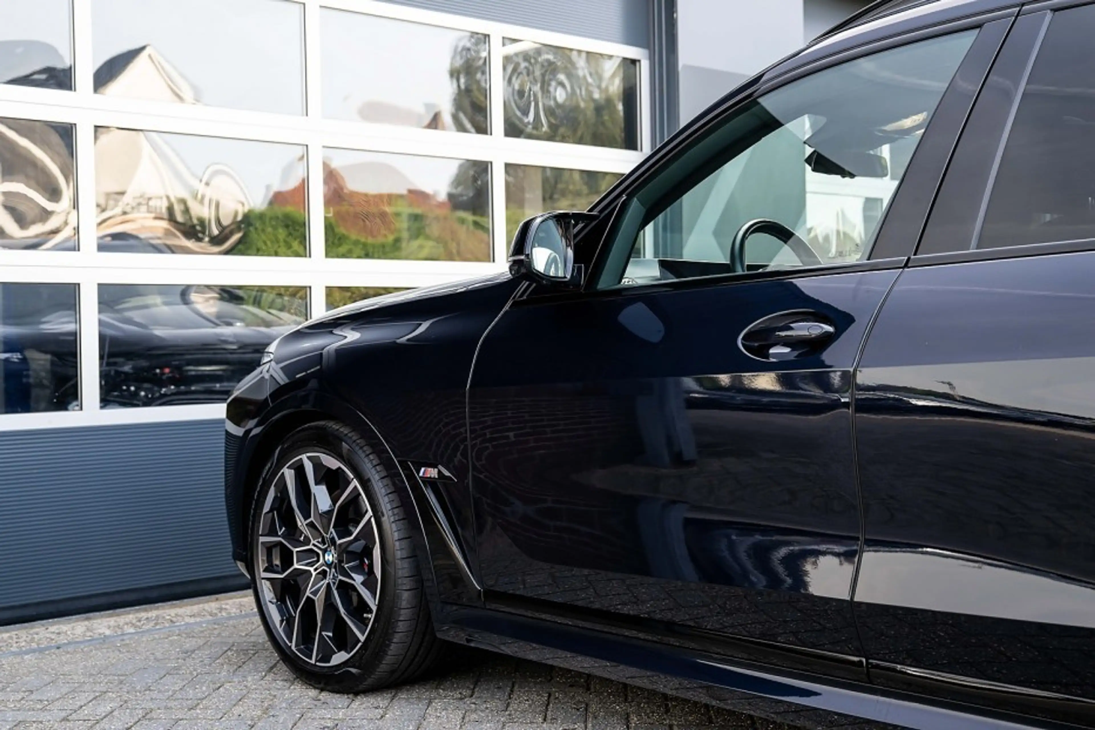 BMW X7 M60i xDrive M Sport Pro | 7 Persoons | Panorama Sk — photo 13
