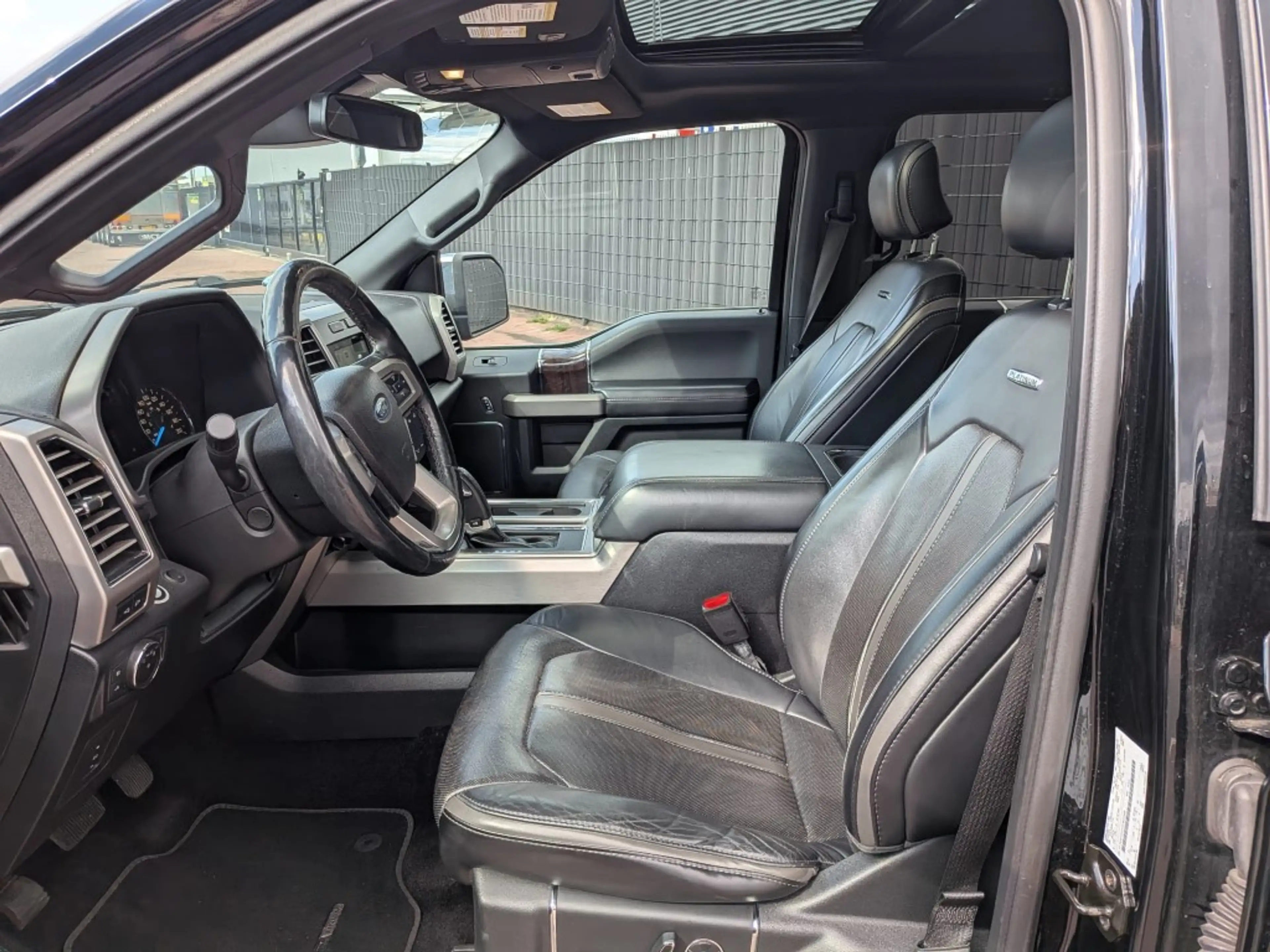 Ford F 150 USA 3.5 V6 Ecoboost SuperCrew Platinum — photo 16