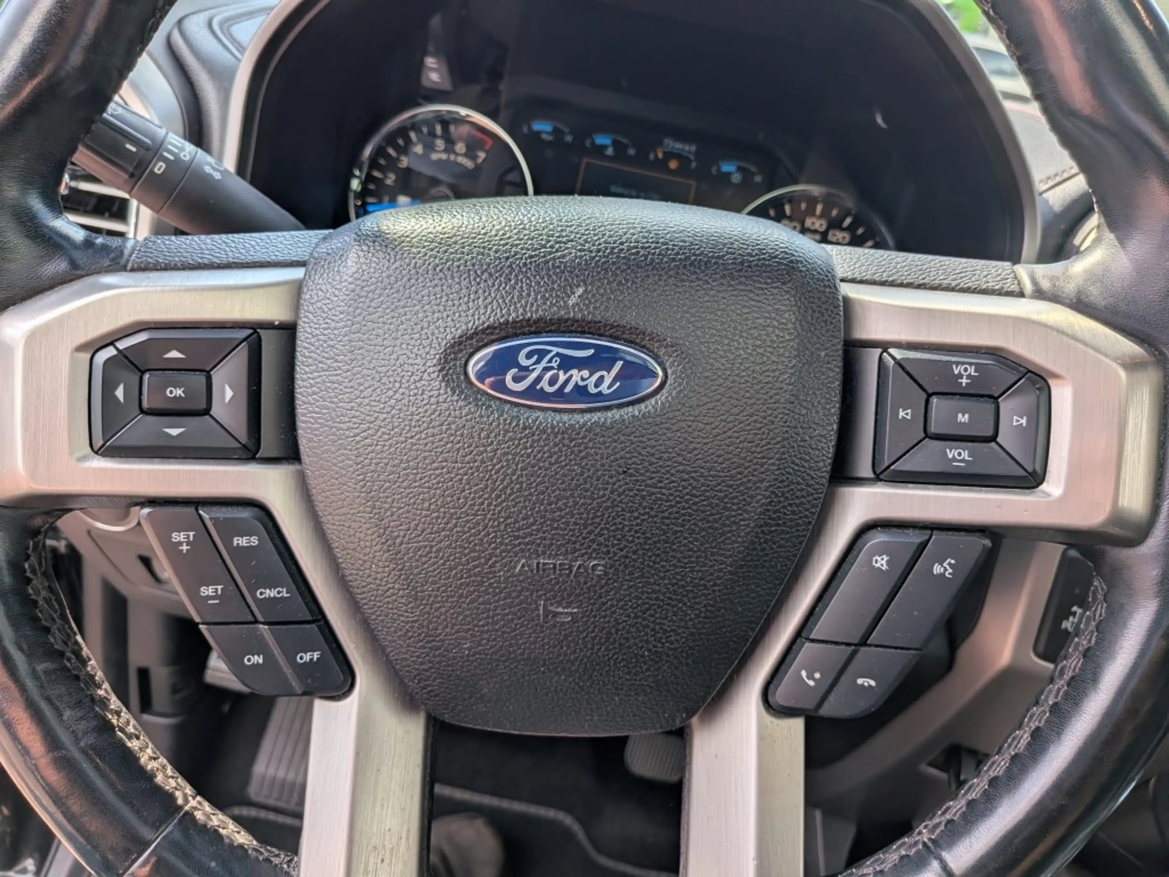 Ford F 150 USA 3.5 V6 Ecoboost SuperCrew Platinum — photo 25