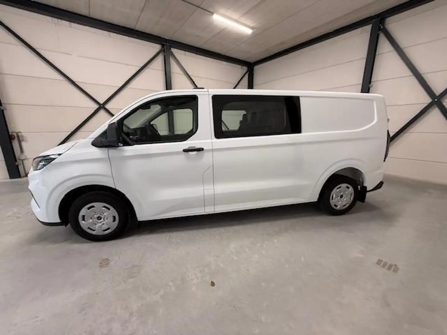 Ford Transit Custom 320 2.0 TDCI L2H1 Trend Dubbel Cabine Automaat BPM Wit - 2