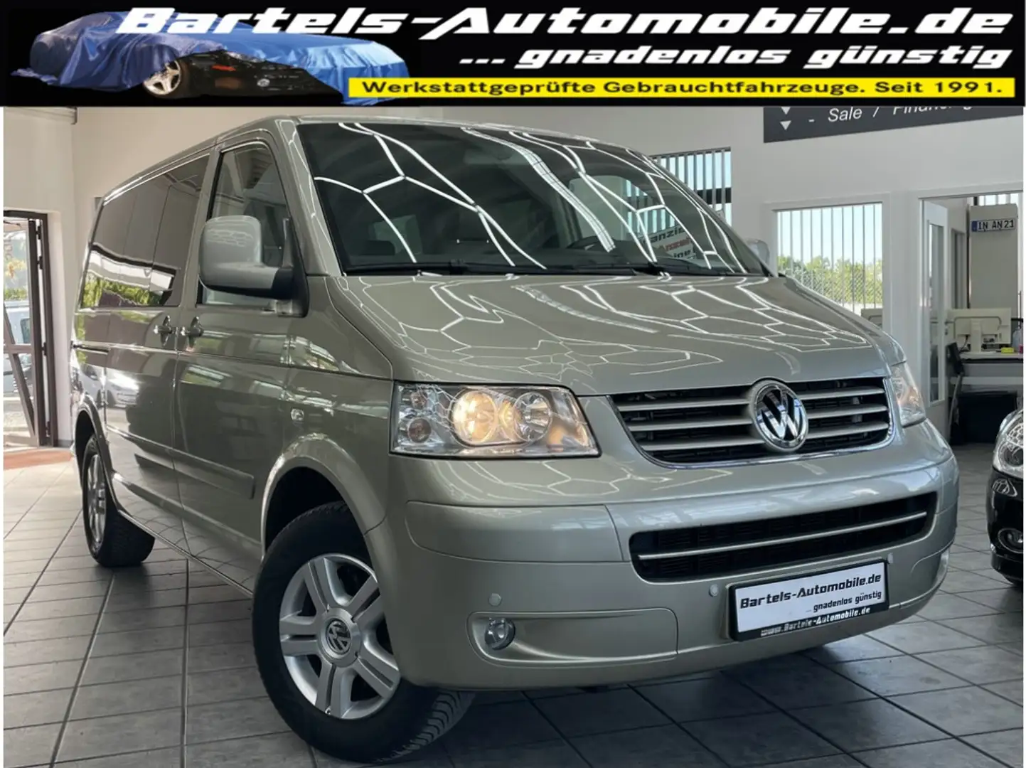 Volkswagen T5 Multivan 2.5 TDI Highline, 6-Sitzer, Leder Beige - 1