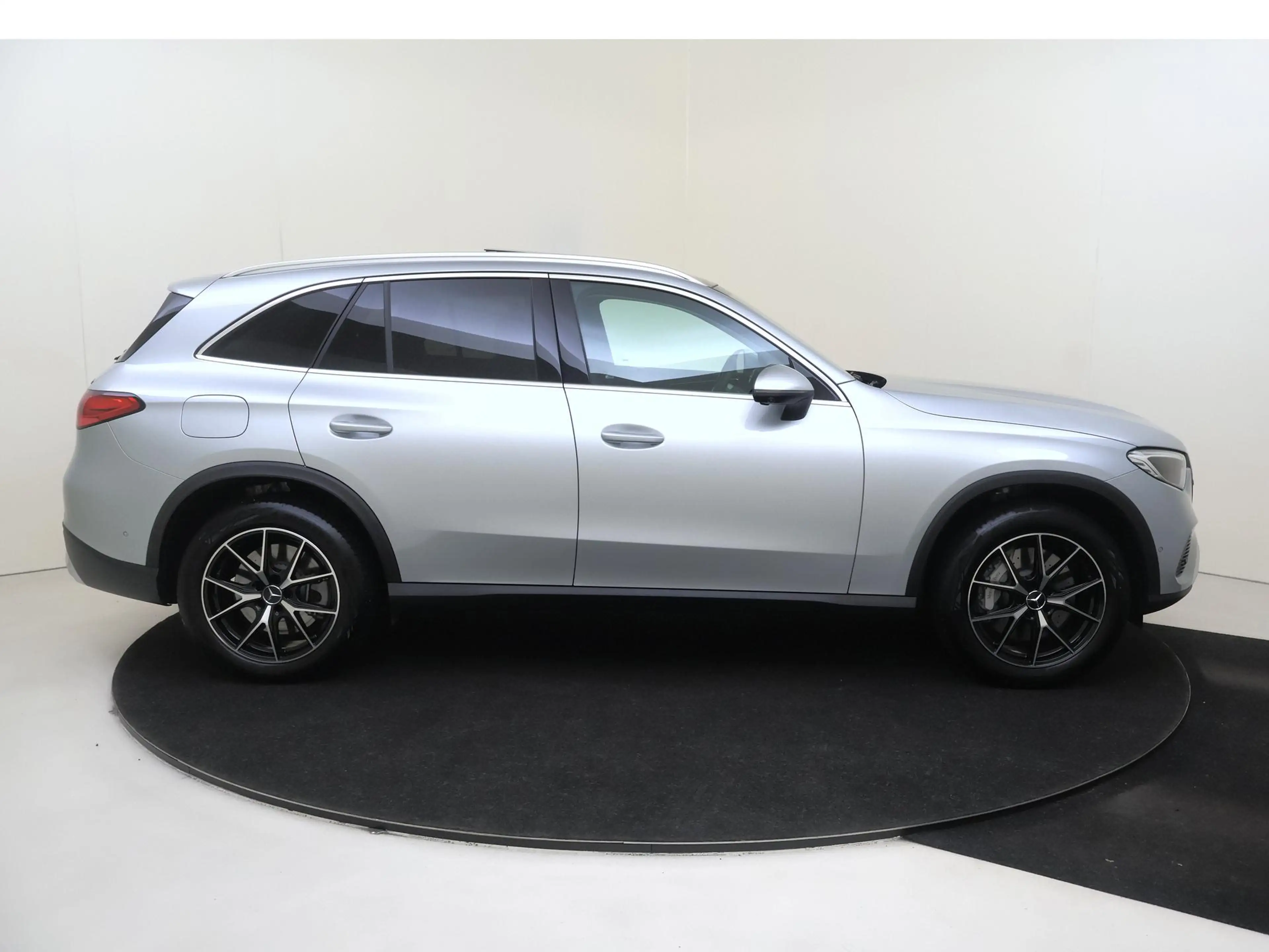 Mercedes-Benz GLC 300 300e 4MATIC Business Line /Panoramadak /360 Camera — photo 10