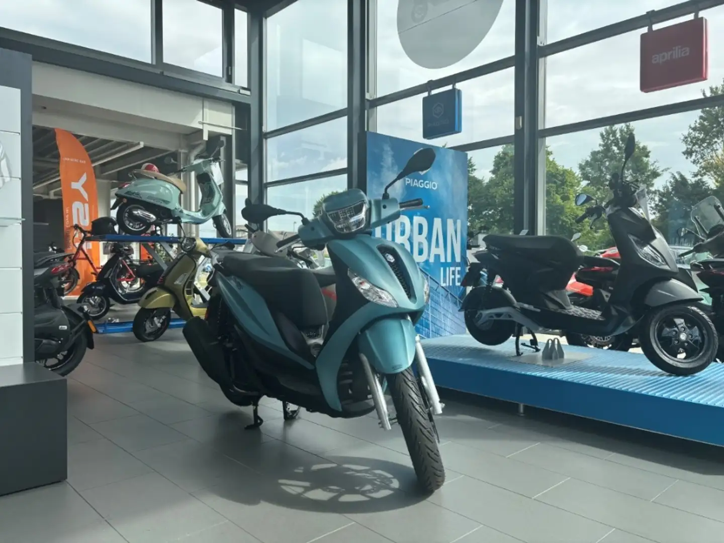 Piaggio Medley 125 Sport E5+ Blue Blau - 1