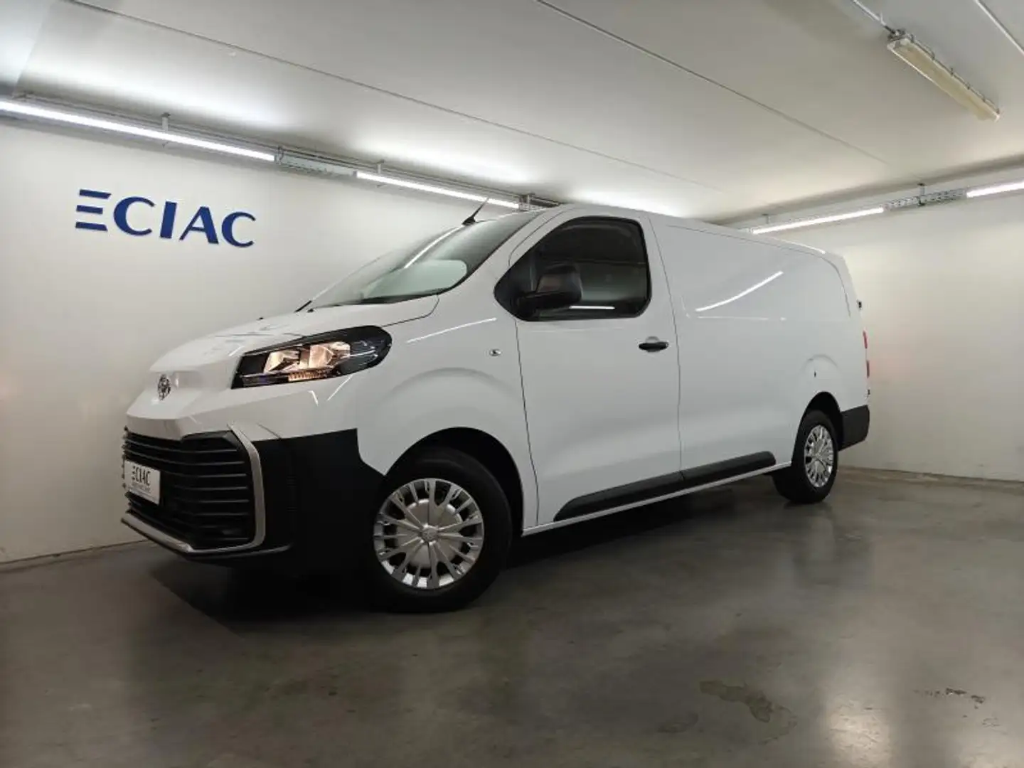 Toyota Proace Comfort - Cargo Pack - Trekhaak - Garantie Weiß - 1