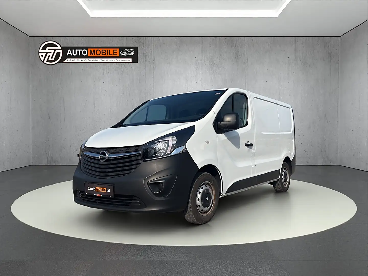 Opel Vivaro Weiß - 1