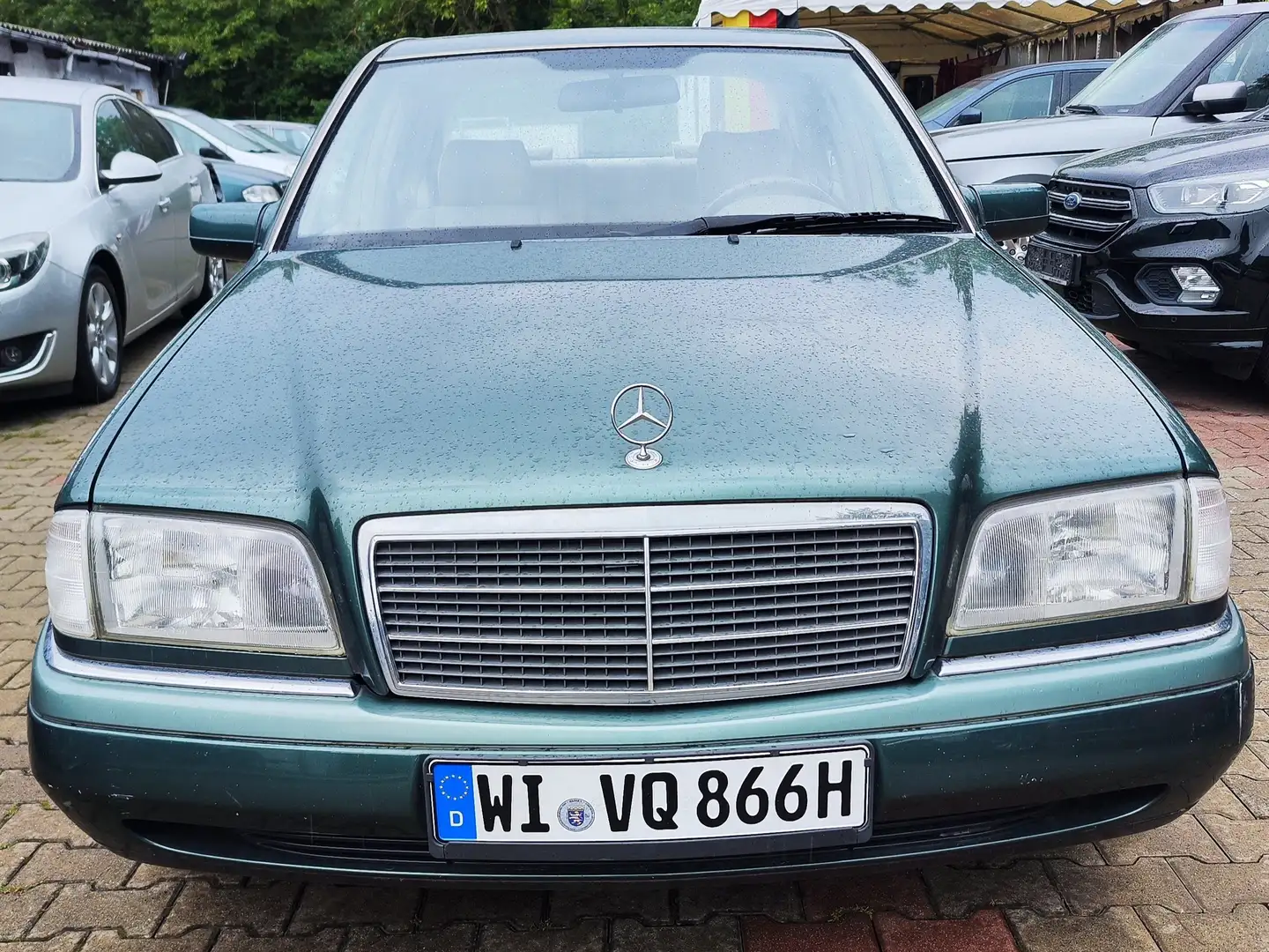 Mercedes-Benz C 180 Elegance Vert - 1