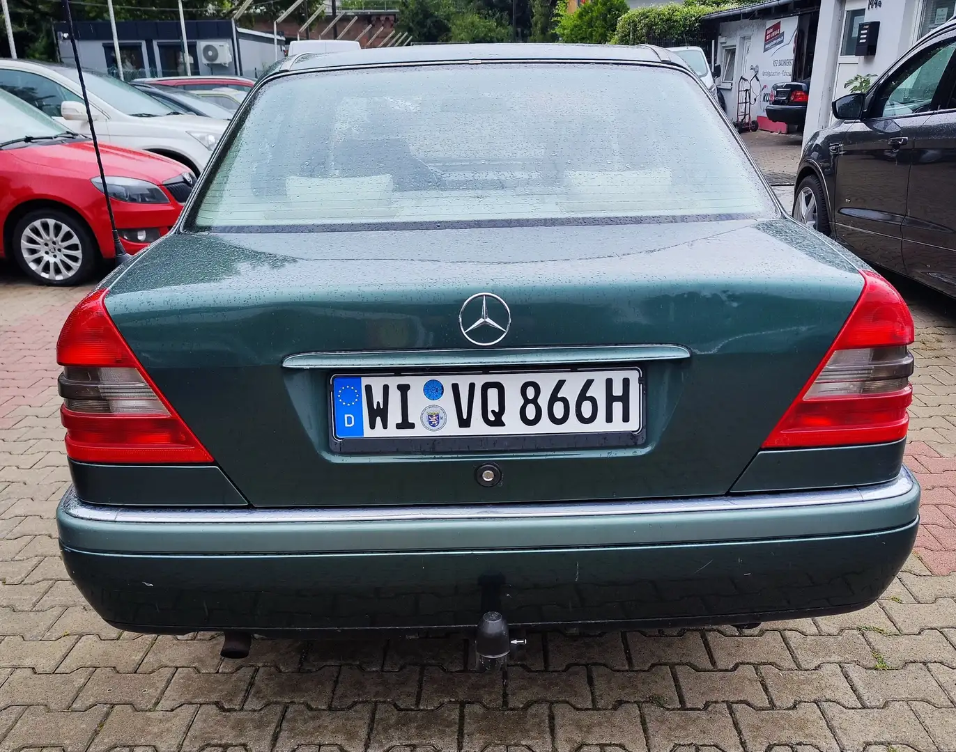 Mercedes-Benz C 180 Elegance Vert - 2