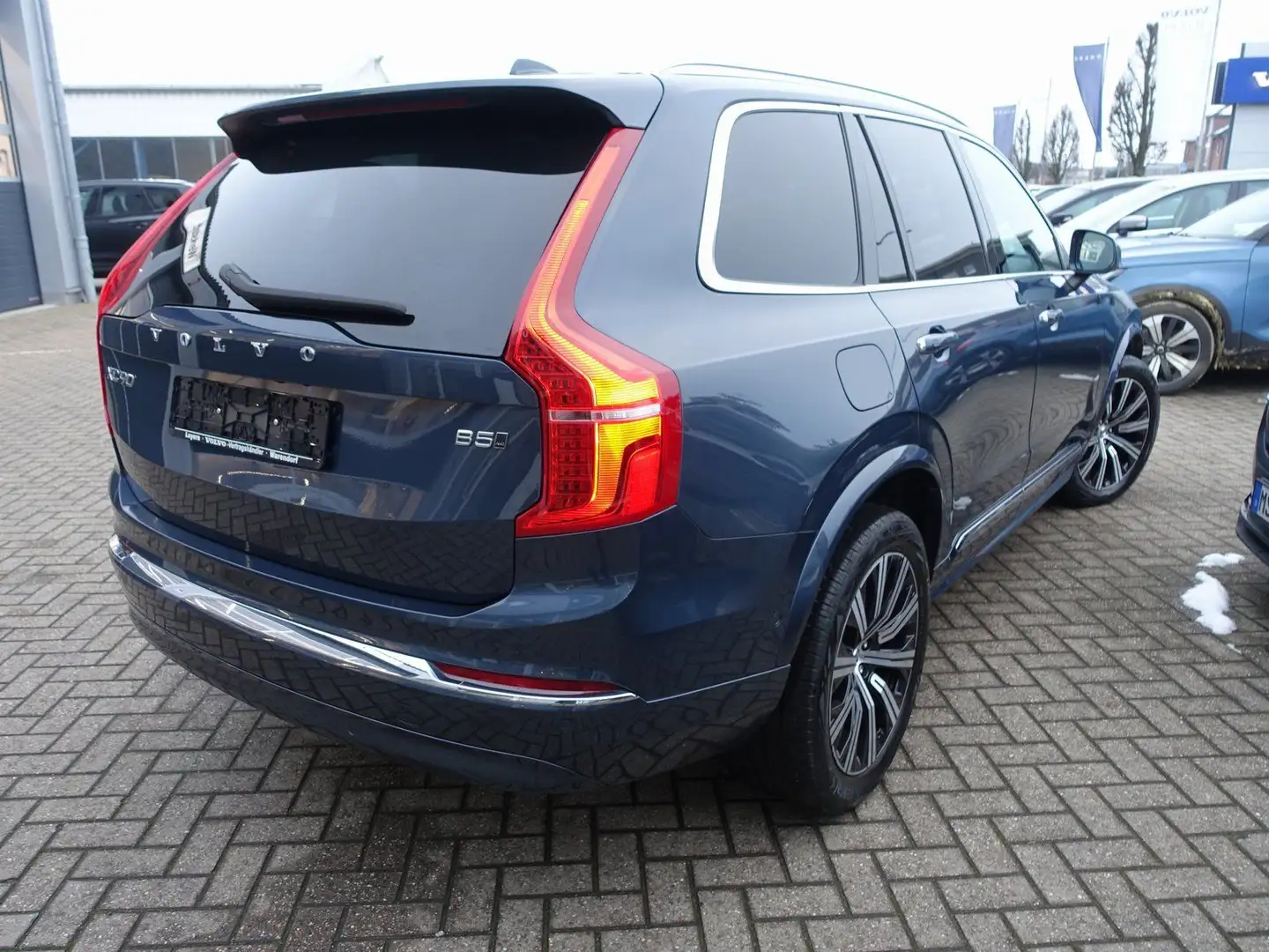 Volvo XC90 B5 Diesel Ultimate Bright AHK/360°/BLIS/SHZ Blau - 2