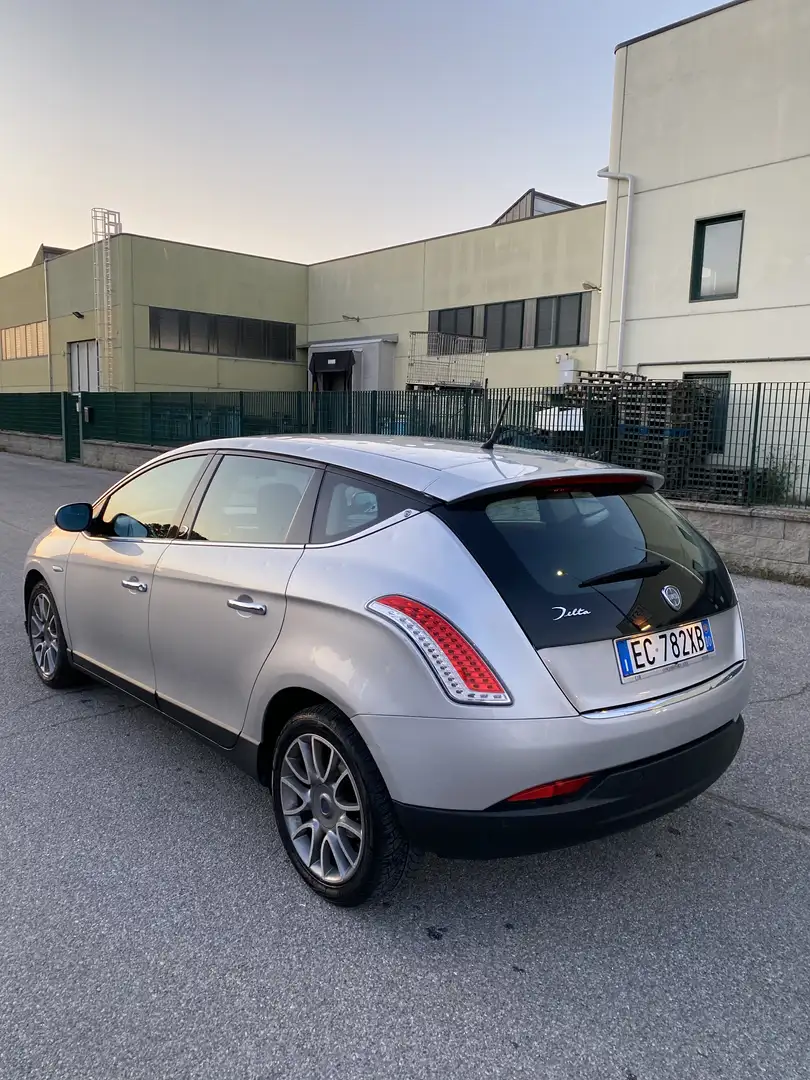 Lancia Delta 1.4 tjt Argento 120cv - 2