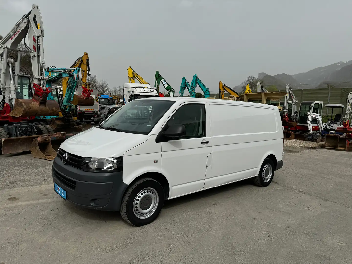 Volkswagen T5 Transporter Kasten lang 4Motion Weiß - 1