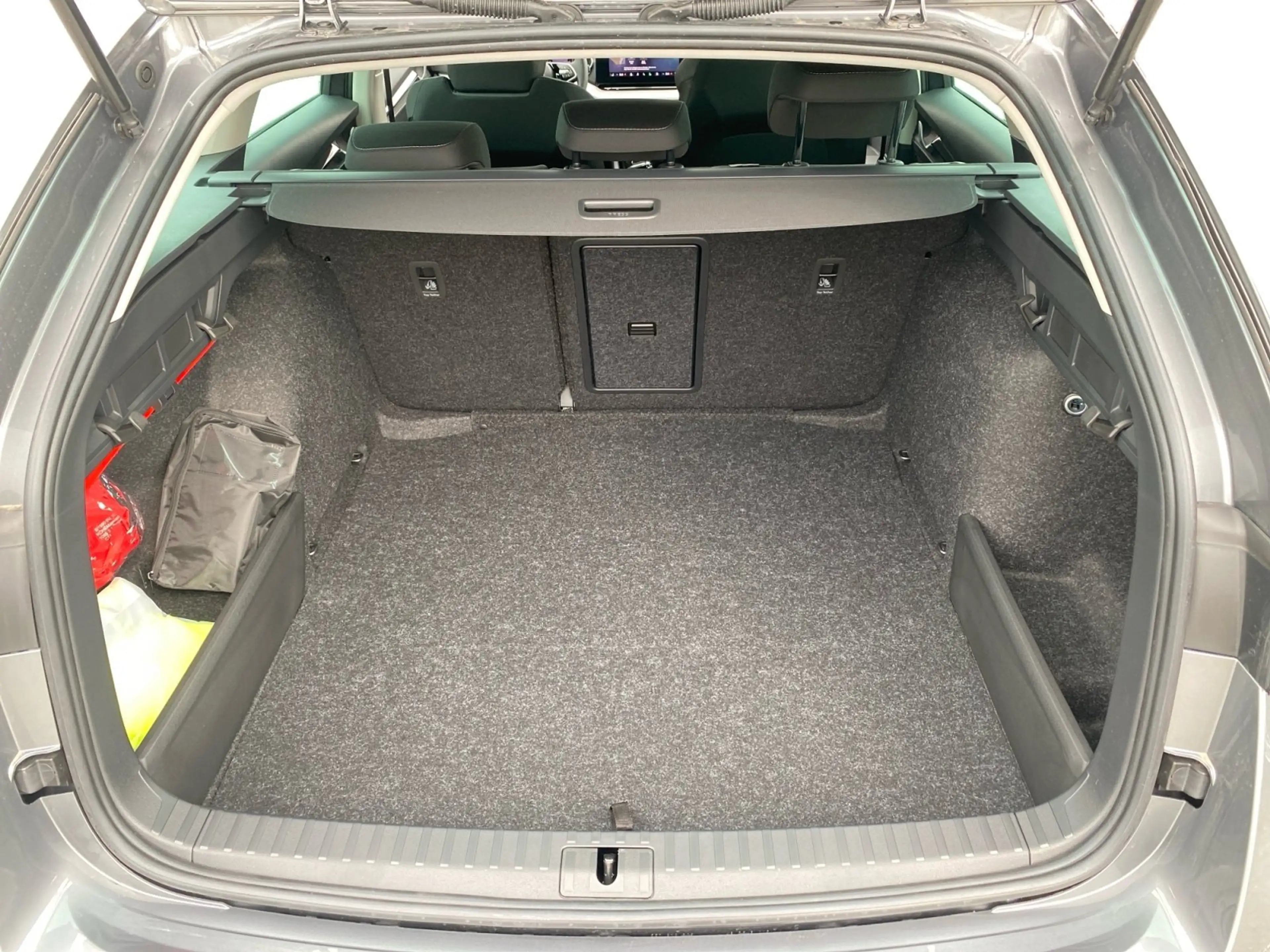 Skoda Octavia Combi Selection 1.5 TSI DSG ACC*LED — photo 6
