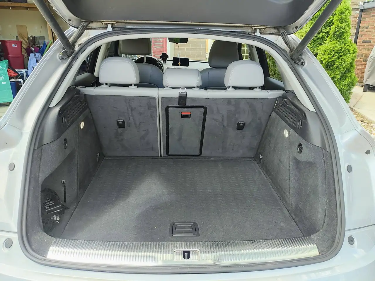 Audi Q3 снимка Audi Q3