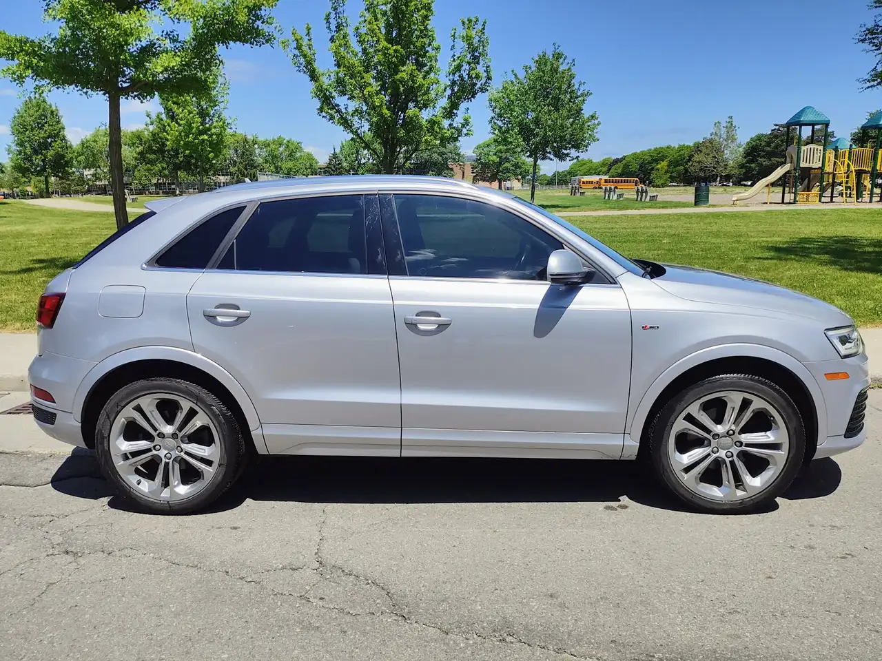 Audi Q3 снимка Audi Q3