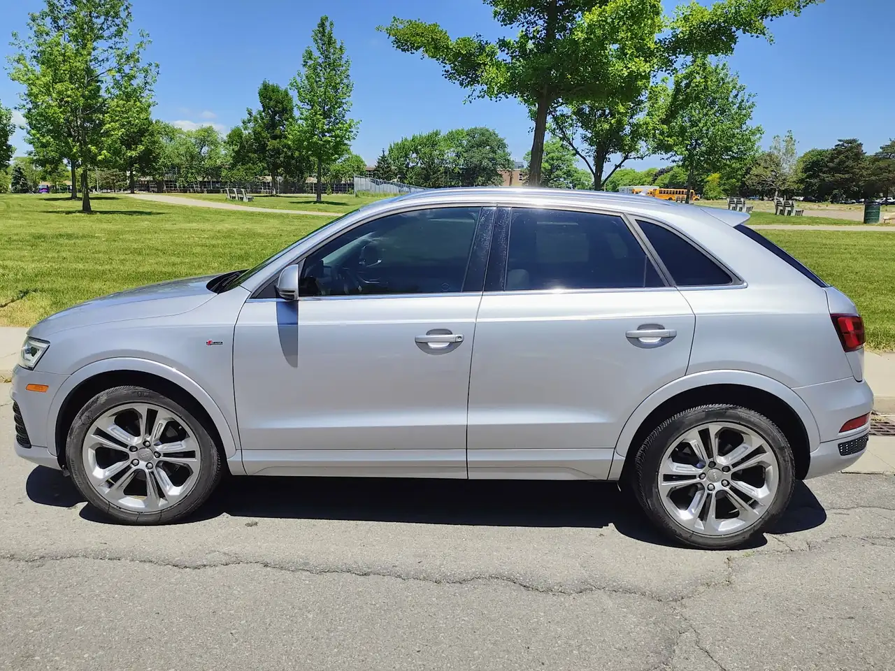 Audi Q3 снимка Audi Q3