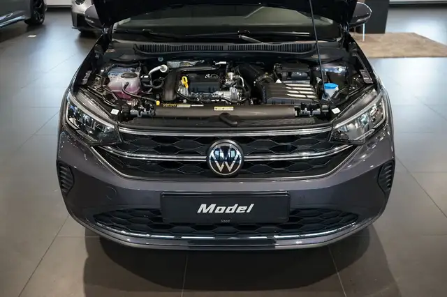 Volkswagen Taigo view 4